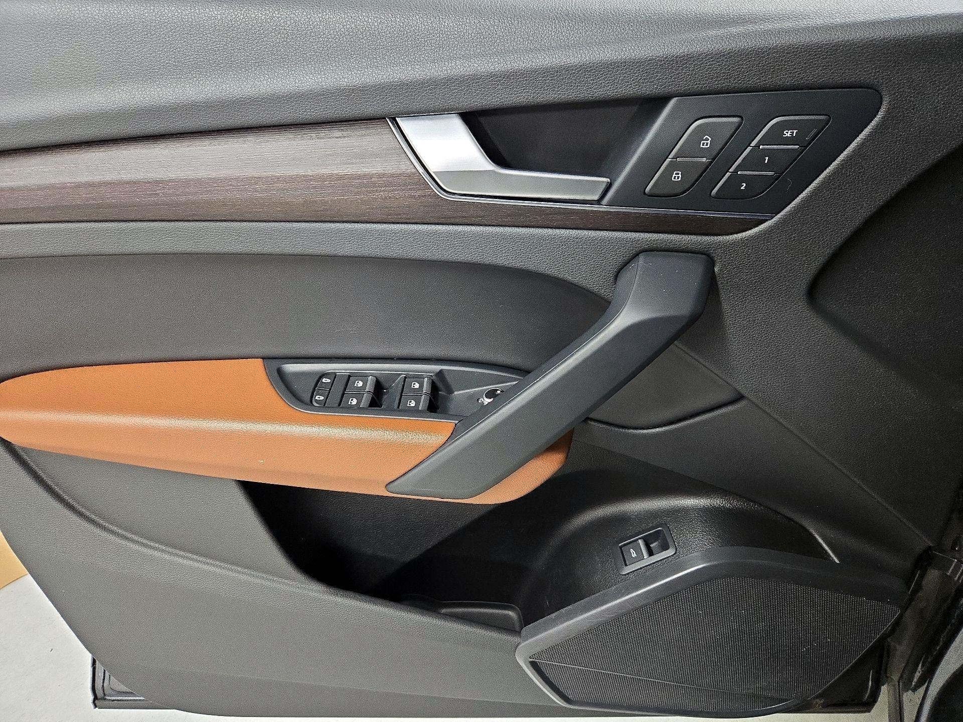 Thumbnail: 2022 Audi Q5 - 12