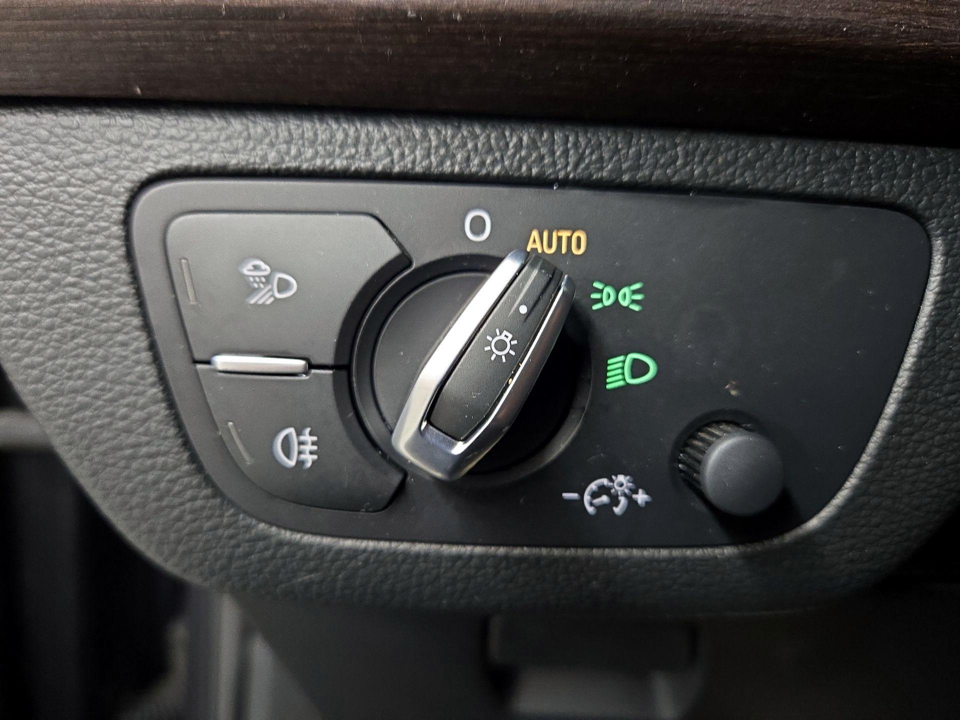 Thumbnail: 2022 Audi Q5 - 13