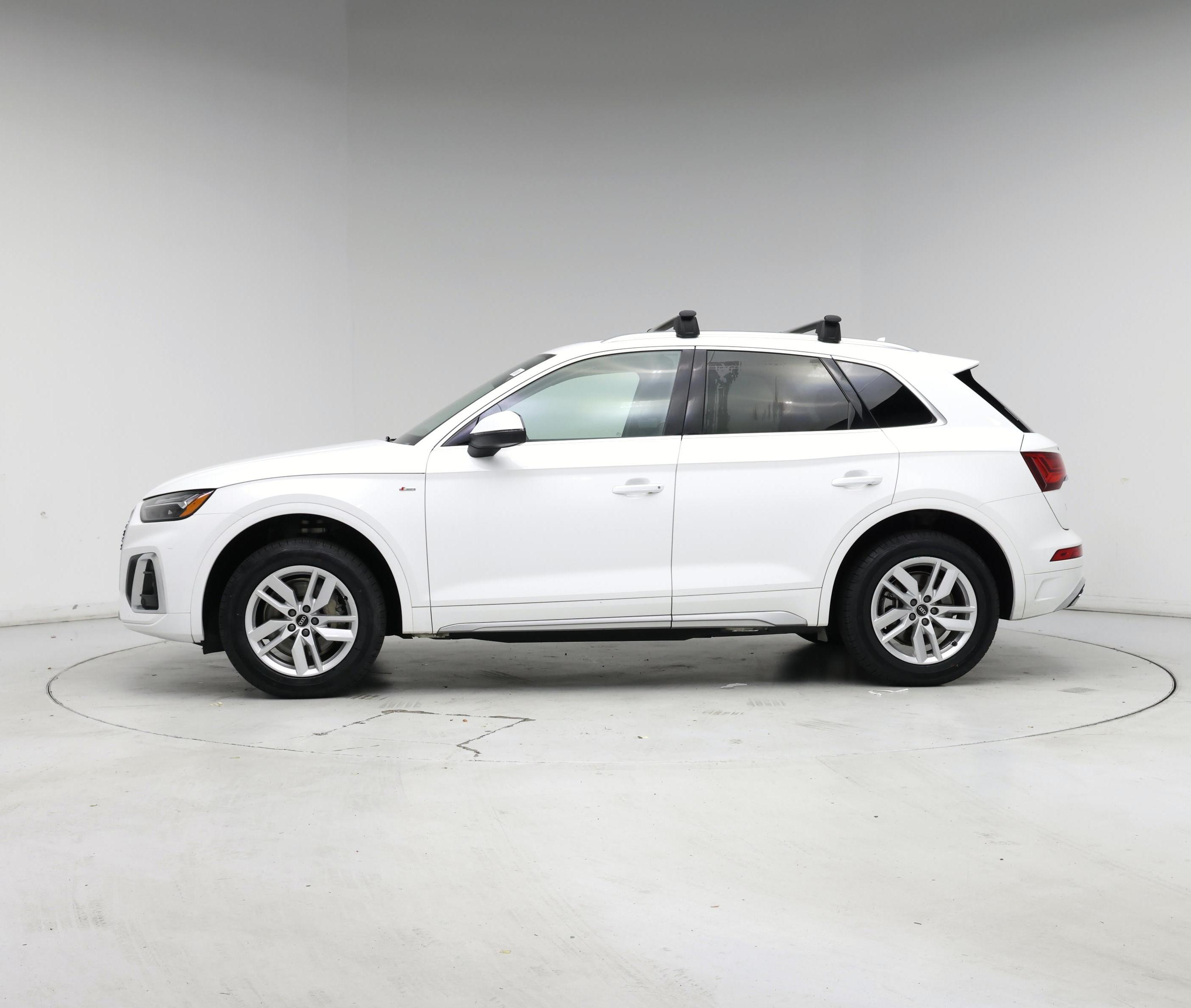 Thumbnail: 2022 Audi Q5 - 3