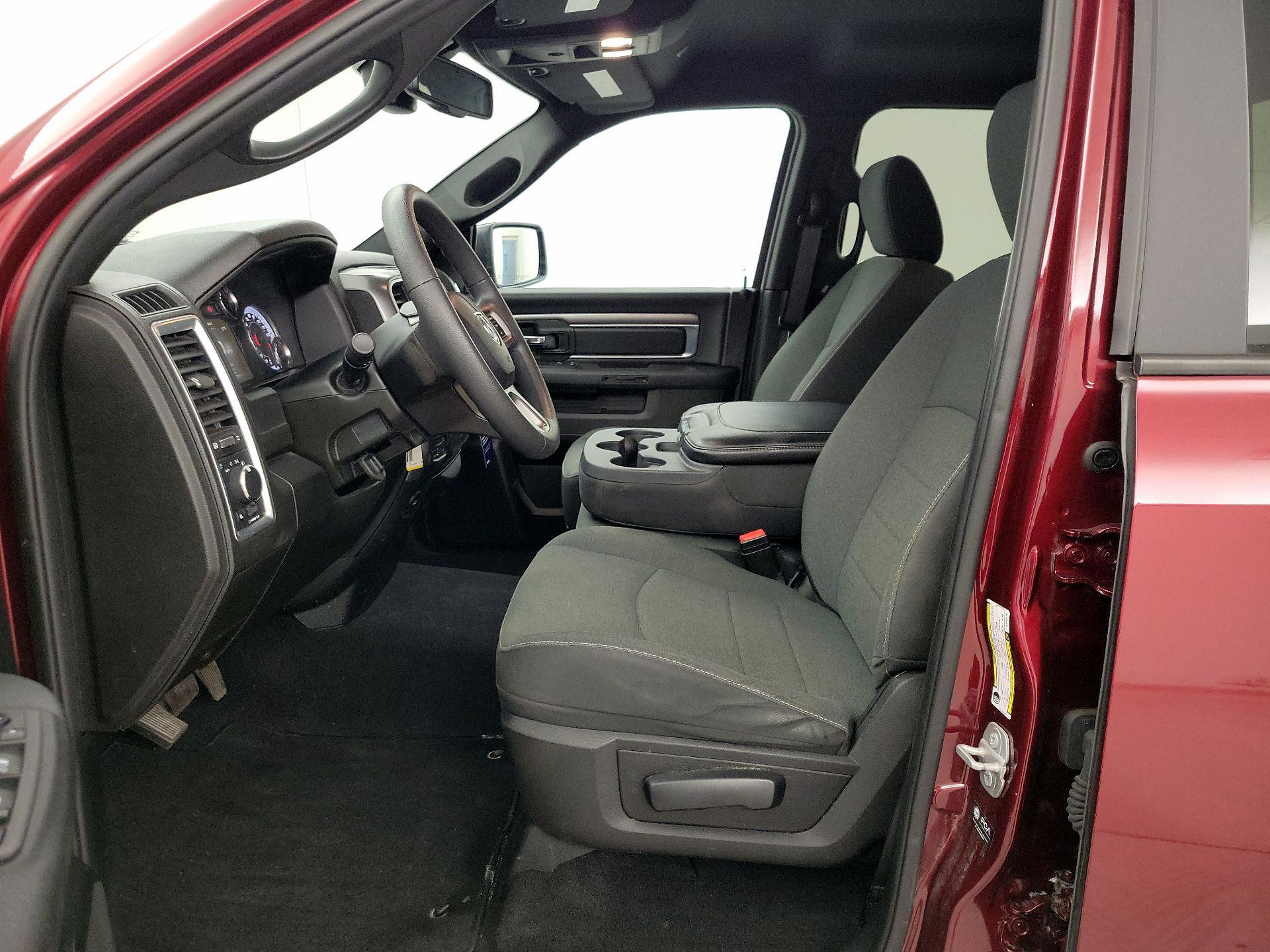 Thumbnail: 2022 RAM 1500 Classic - 11