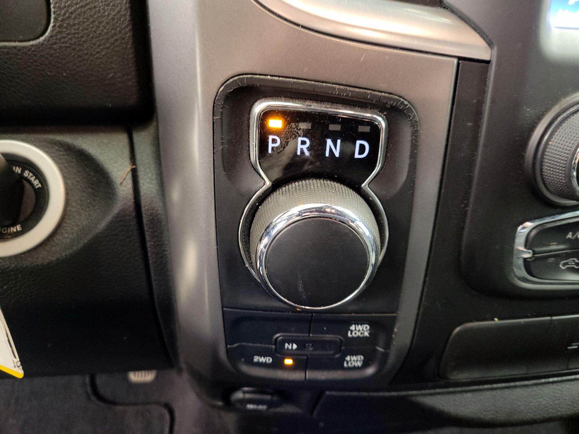 Thumbnail: 2022 RAM 1500 Classic - 17