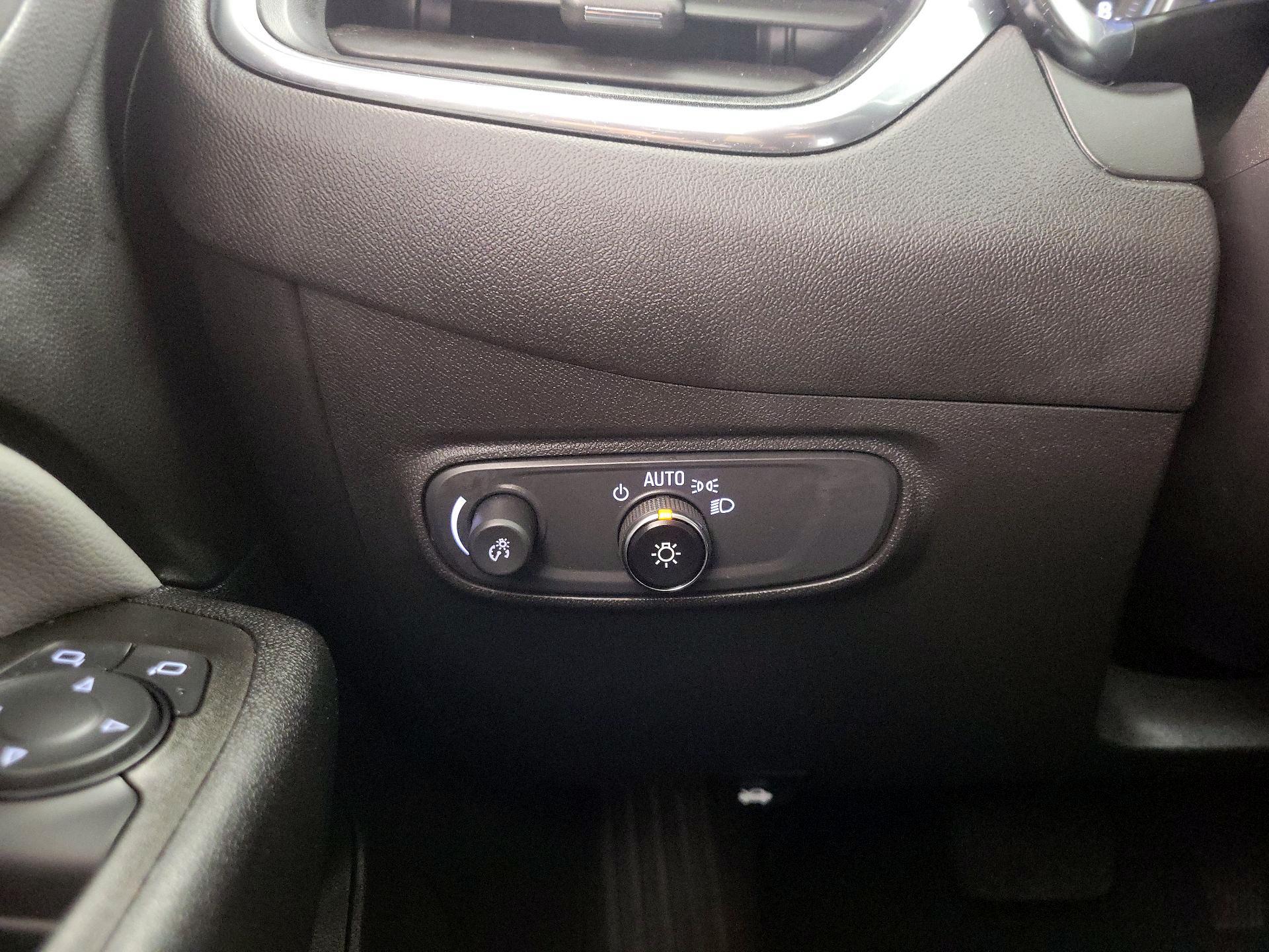 Thumbnail: 2023 Chevrolet Equinox - 13