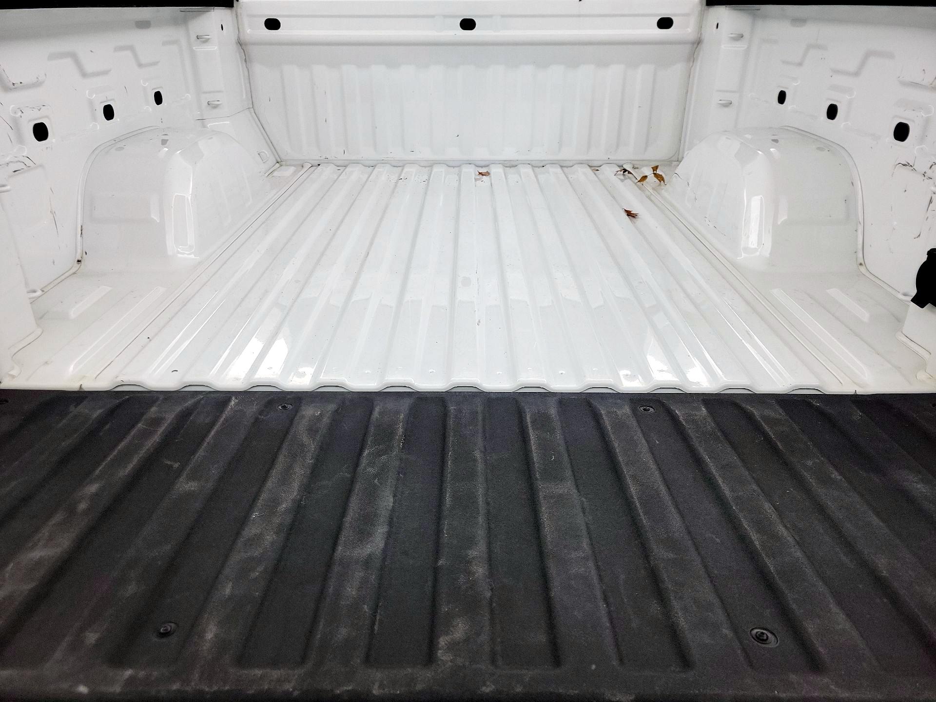 Thumbnail: 2023 Chevrolet Silverado 1500 - 20