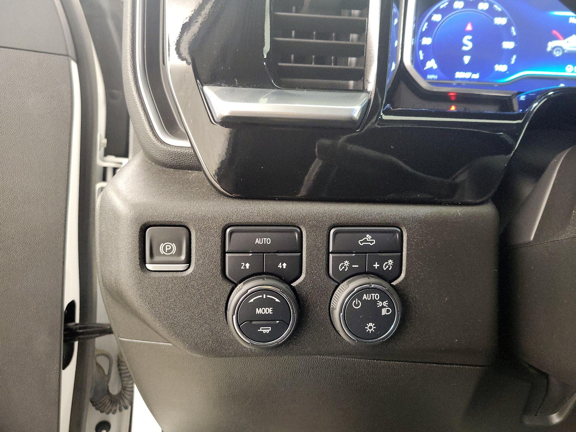 Thumbnail: 2022 Chevrolet Silverado 1500 - 13