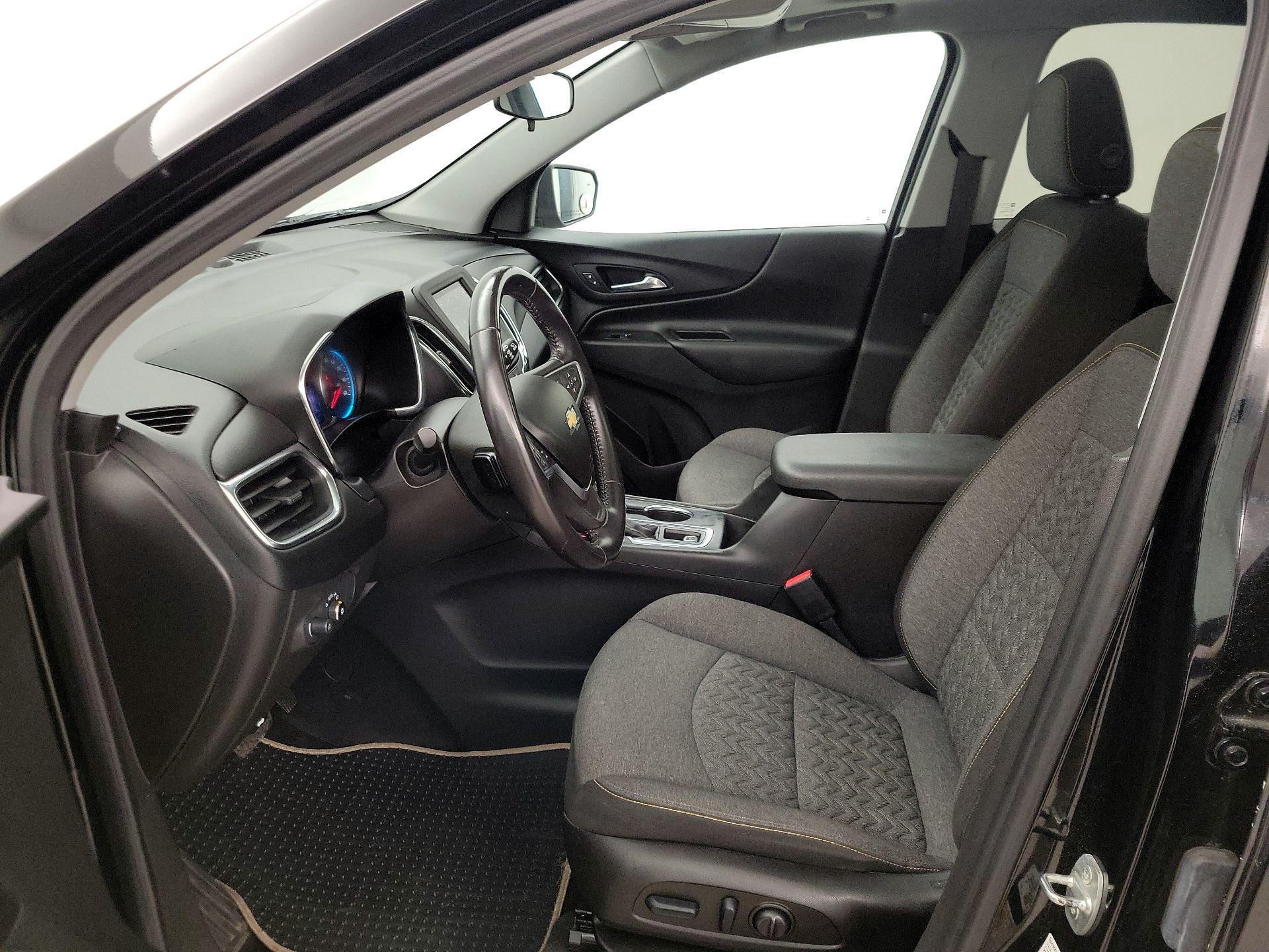 Thumbnail: 2022 Chevrolet Equinox - 11