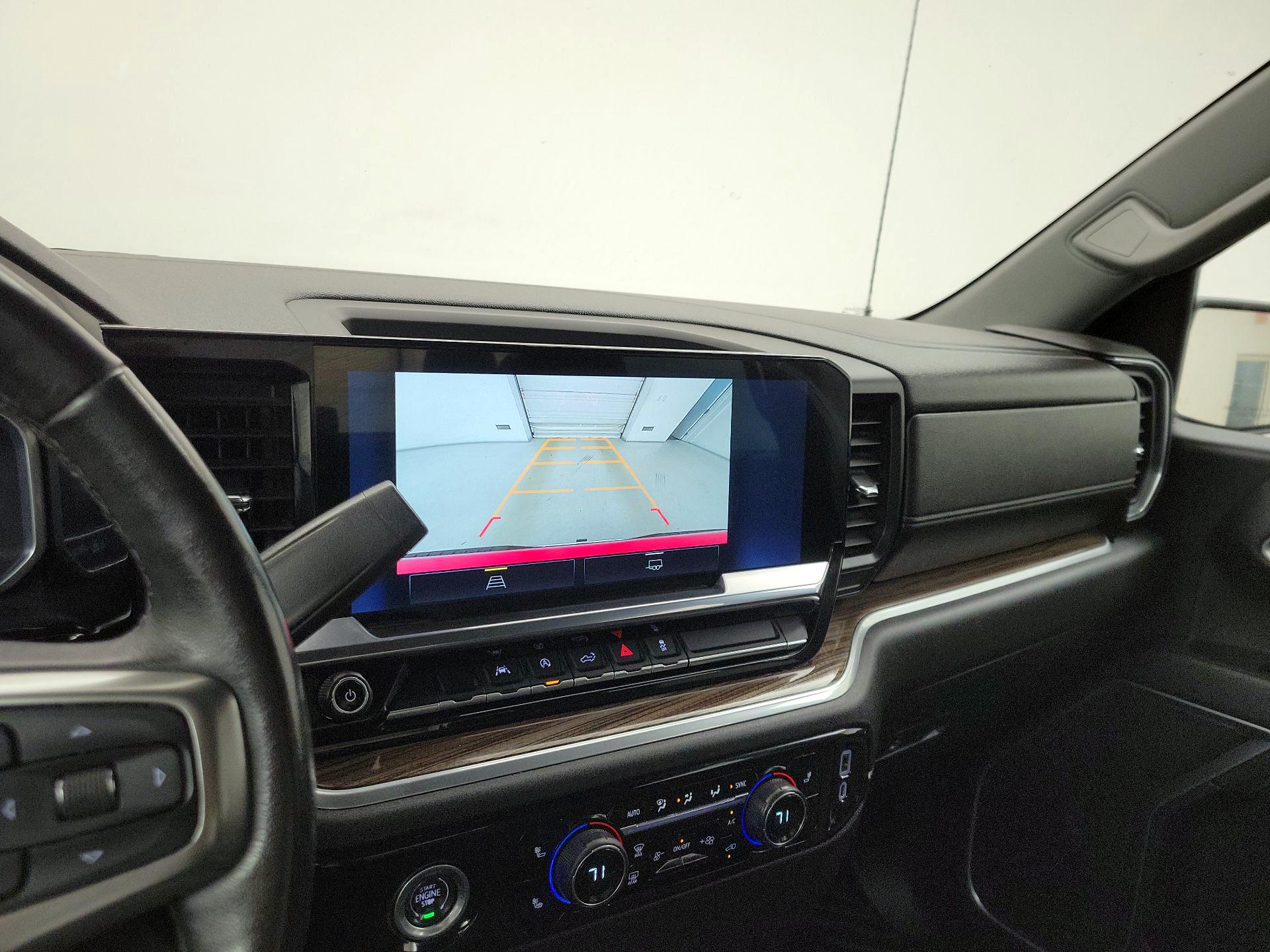 Thumbnail: 2022 Chevrolet Silverado 1500 - 14