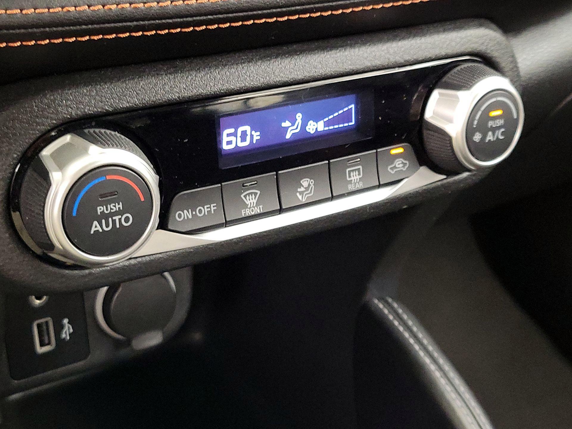 Thumbnail: 2020 Nissan Kicks - 15