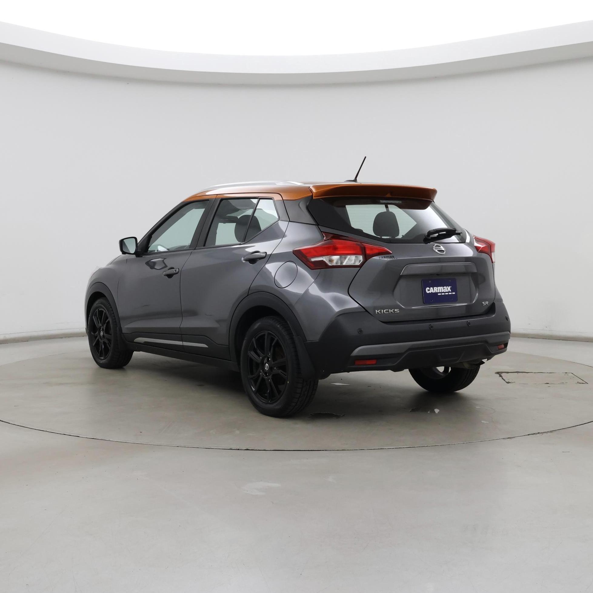 Thumbnail: 2020 Nissan Kicks - 2