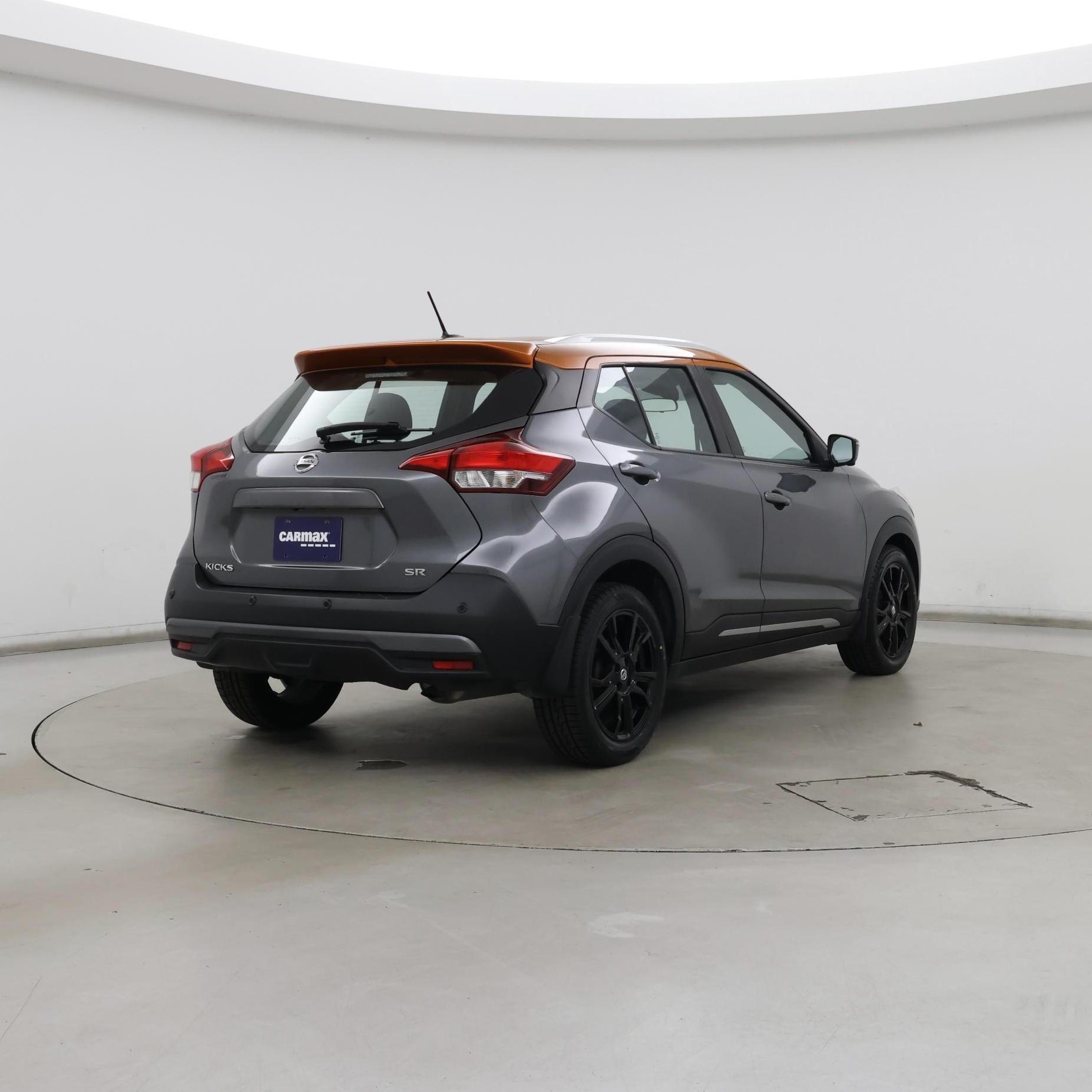 Thumbnail: 2020 Nissan Kicks - 8