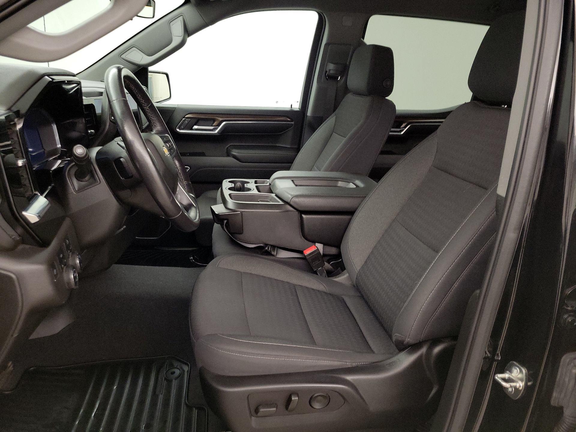 Thumbnail: 2022 Chevrolet Silverado 1500 - 11