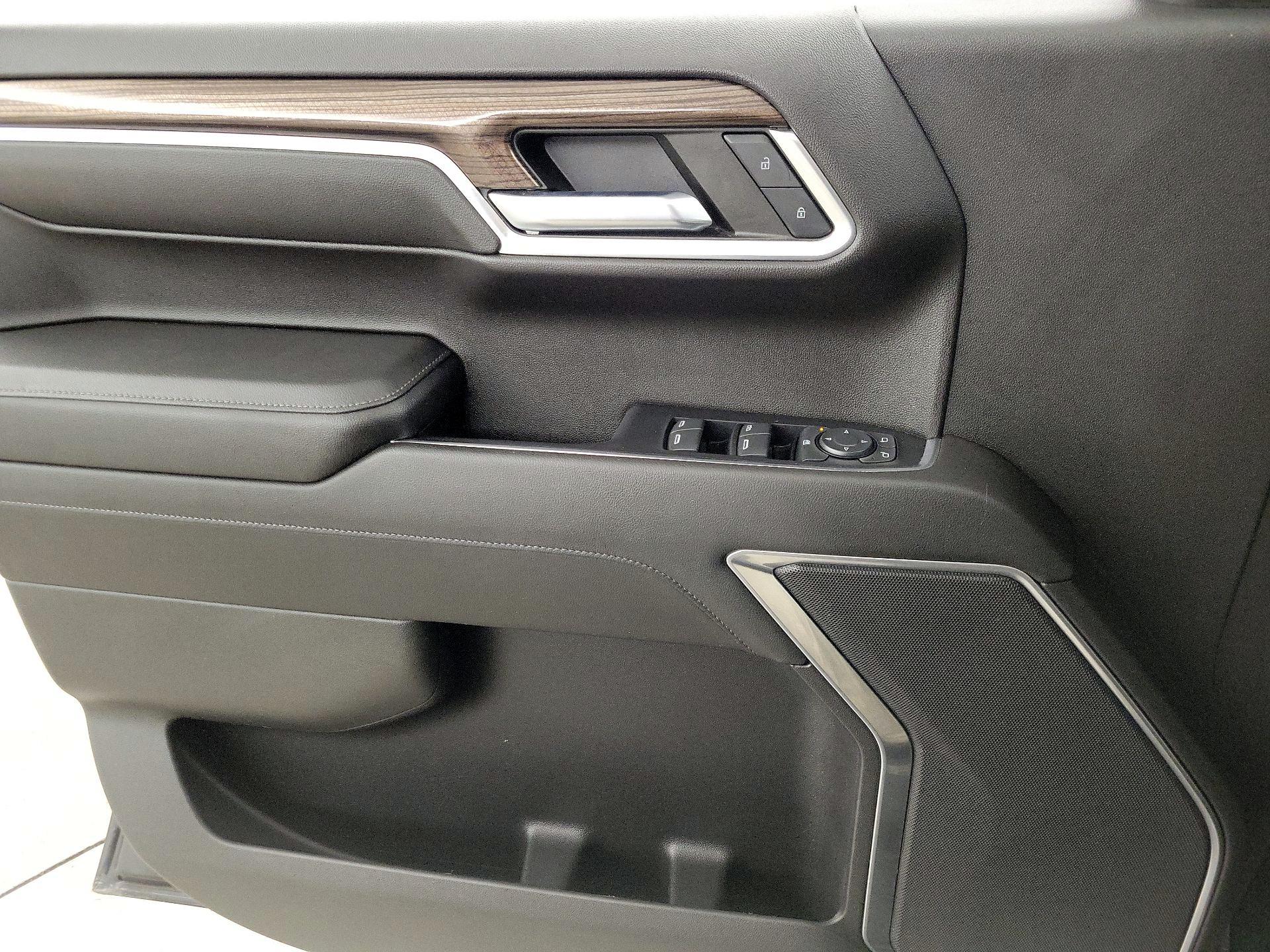 Thumbnail: 2022 Chevrolet Silverado 1500 - 12