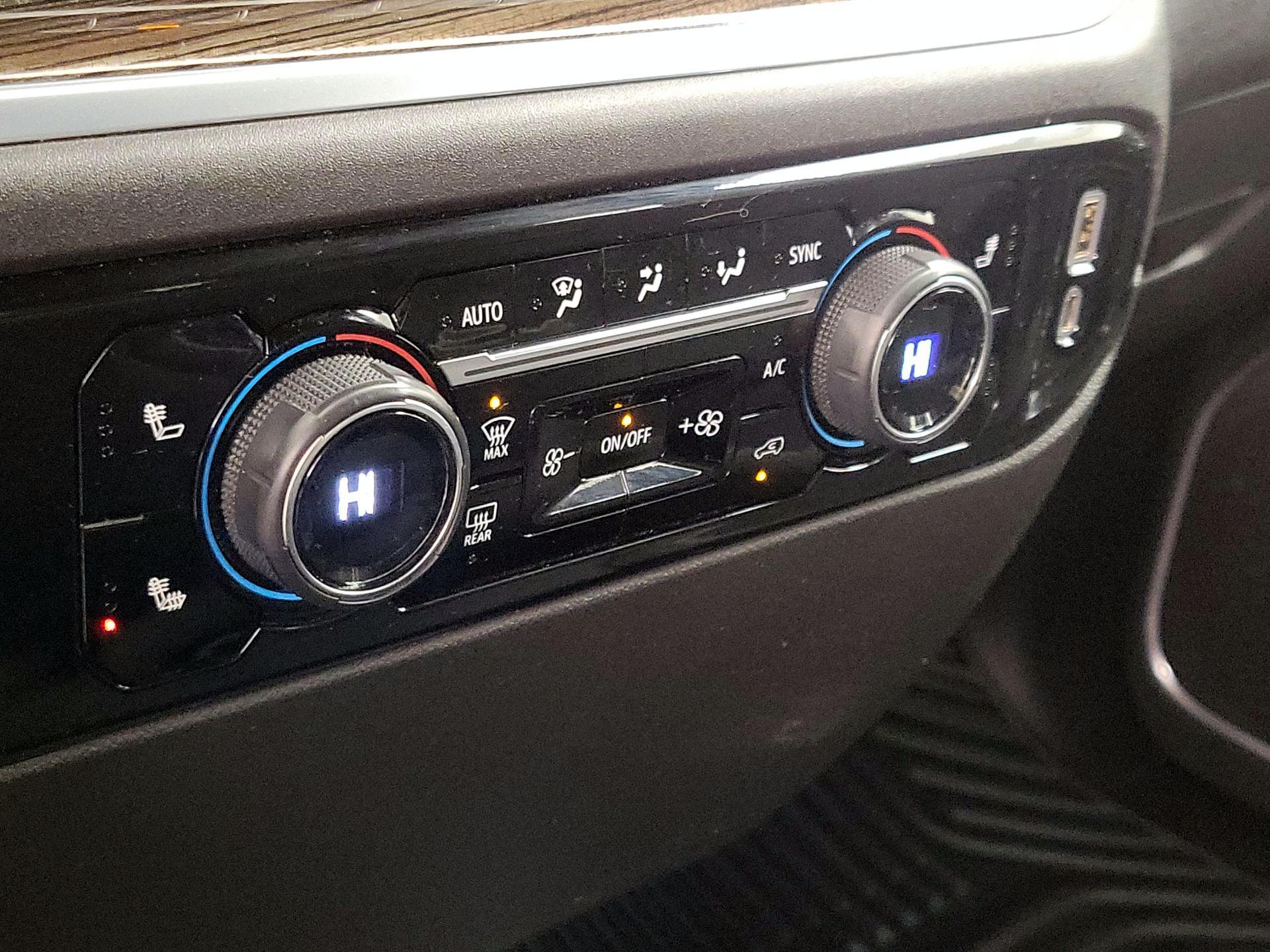 Thumbnail: 2022 Chevrolet Silverado 1500 - 16