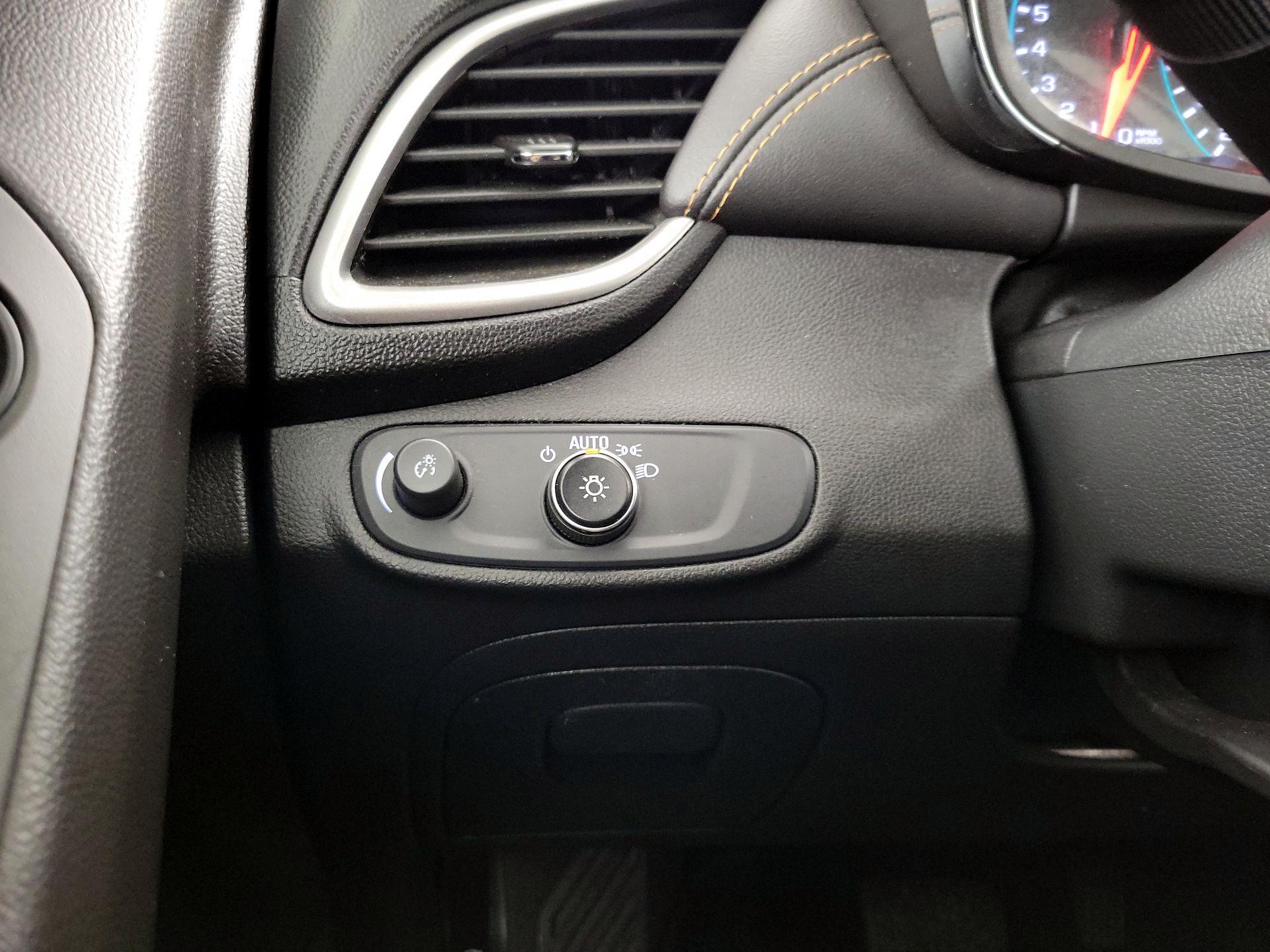 Thumbnail: 2020 Chevrolet Trax - 13