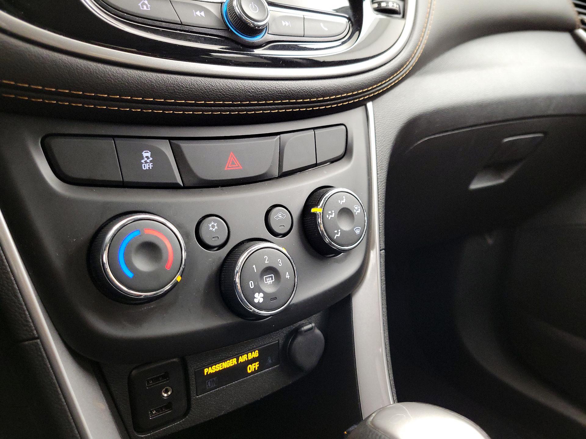 Thumbnail: 2020 Chevrolet Trax - 16