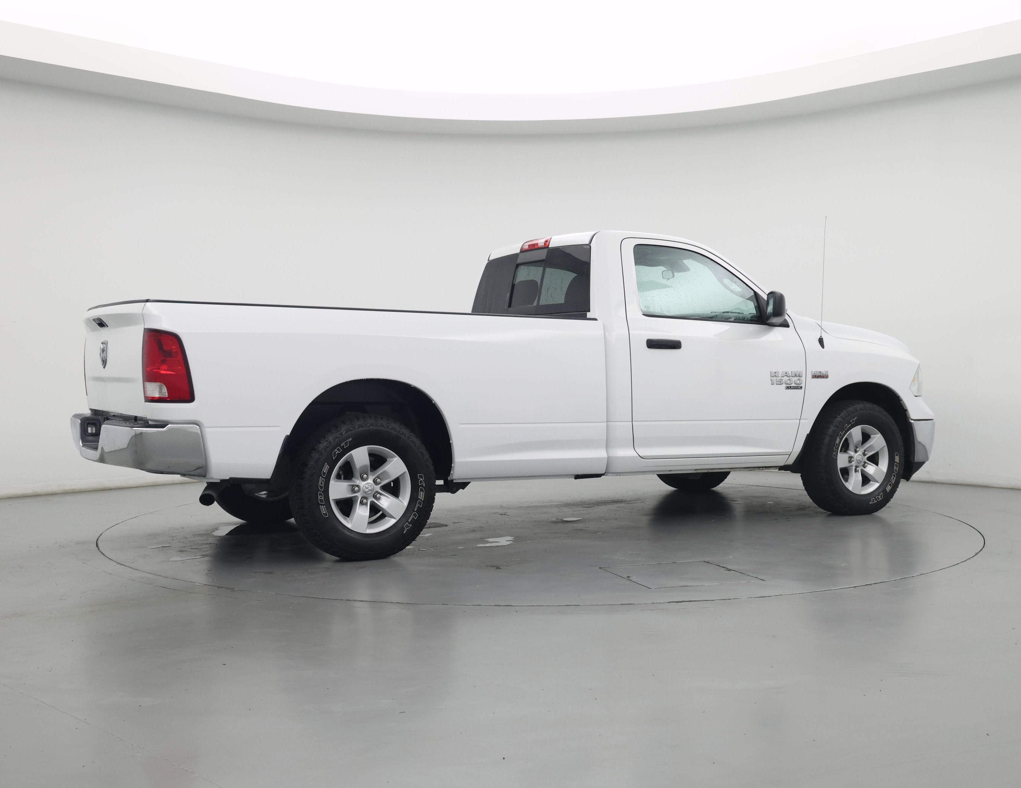 Thumbnail: 2020 RAM 1500 Classic - 7