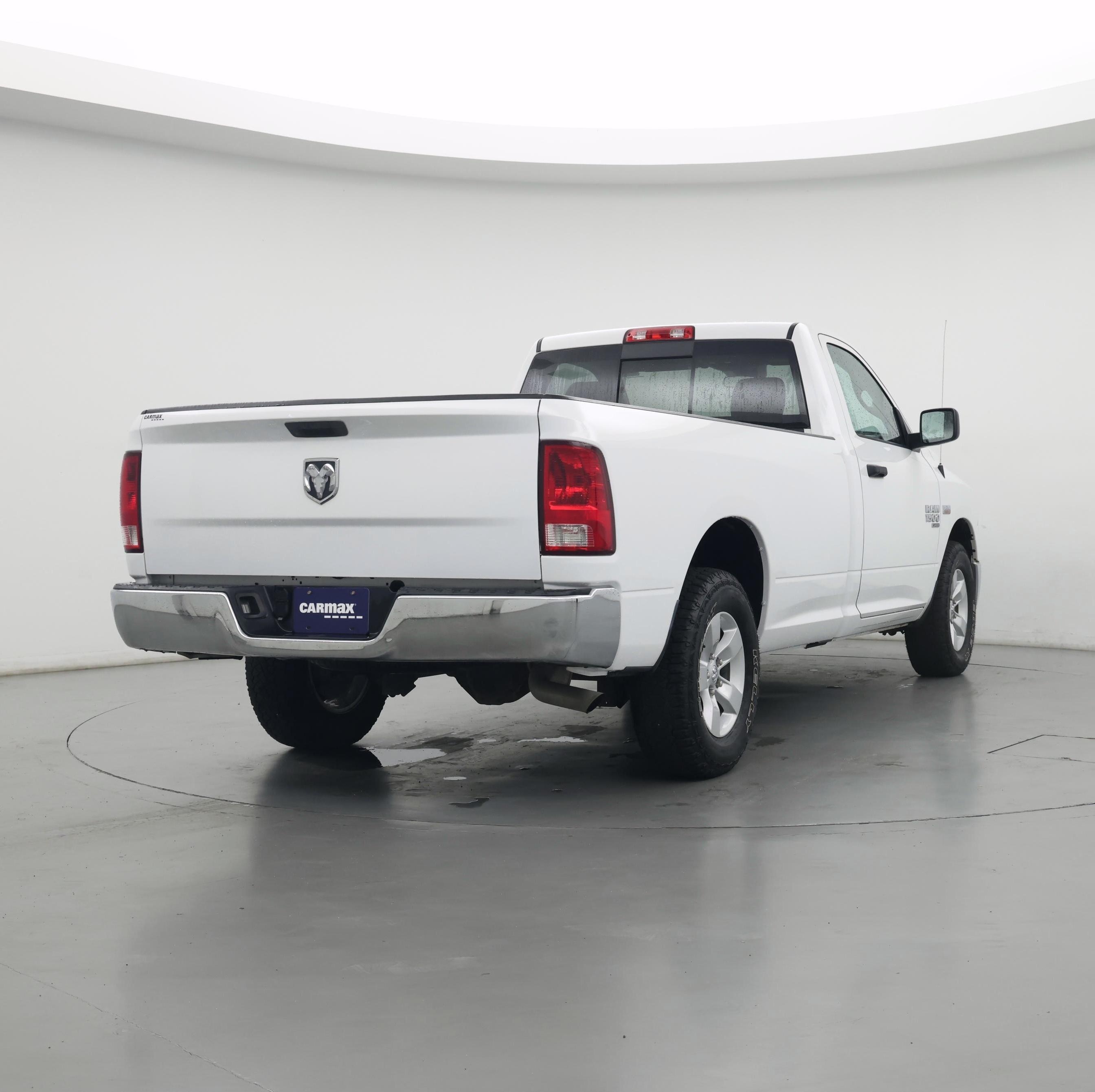 Thumbnail: 2020 RAM 1500 Classic - 8