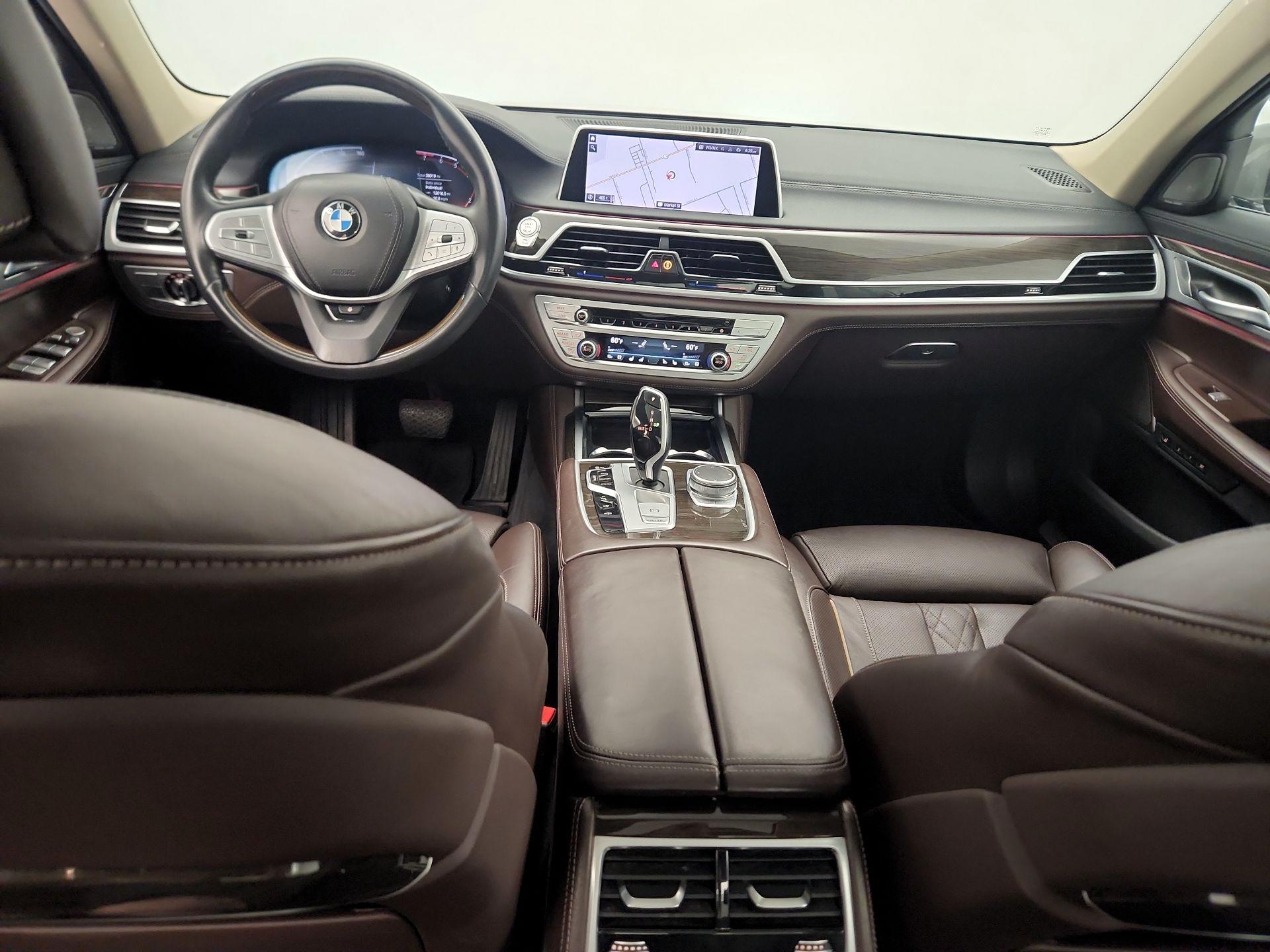 Thumbnail: 2021 BMW 7 Series - 9