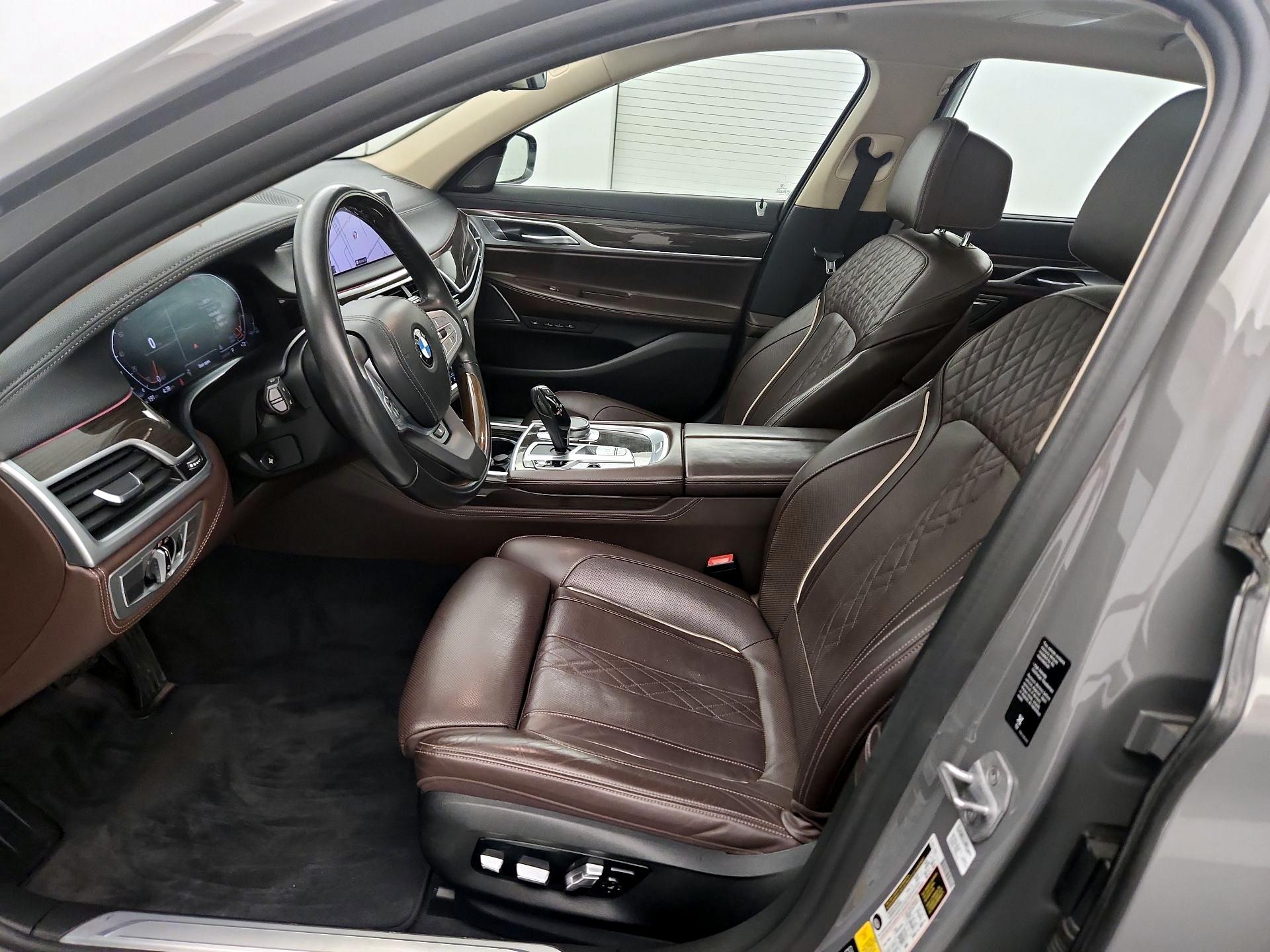 Thumbnail: 2021 BMW 7 Series - 11