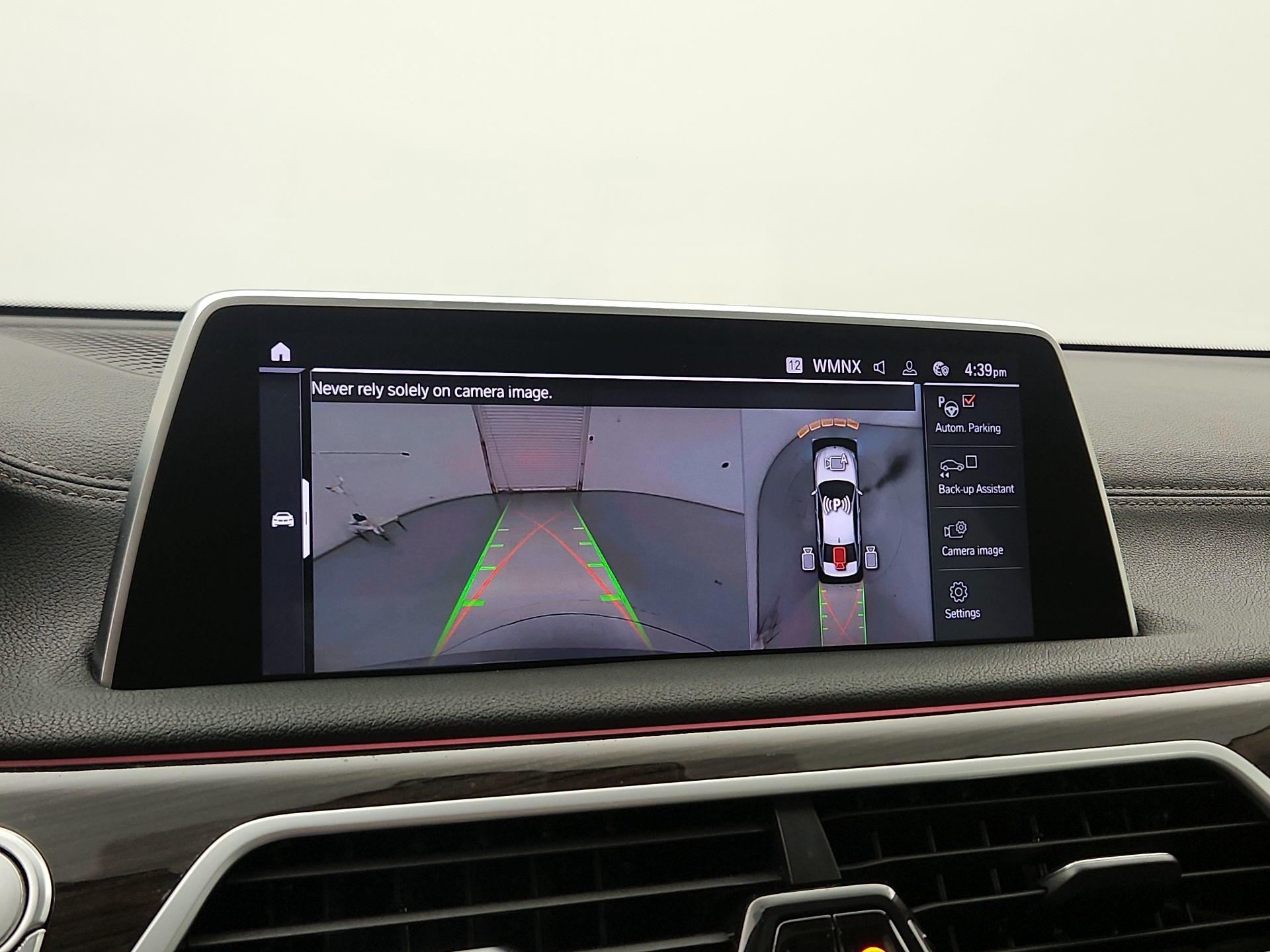 Thumbnail: 2021 BMW 7 Series - 15