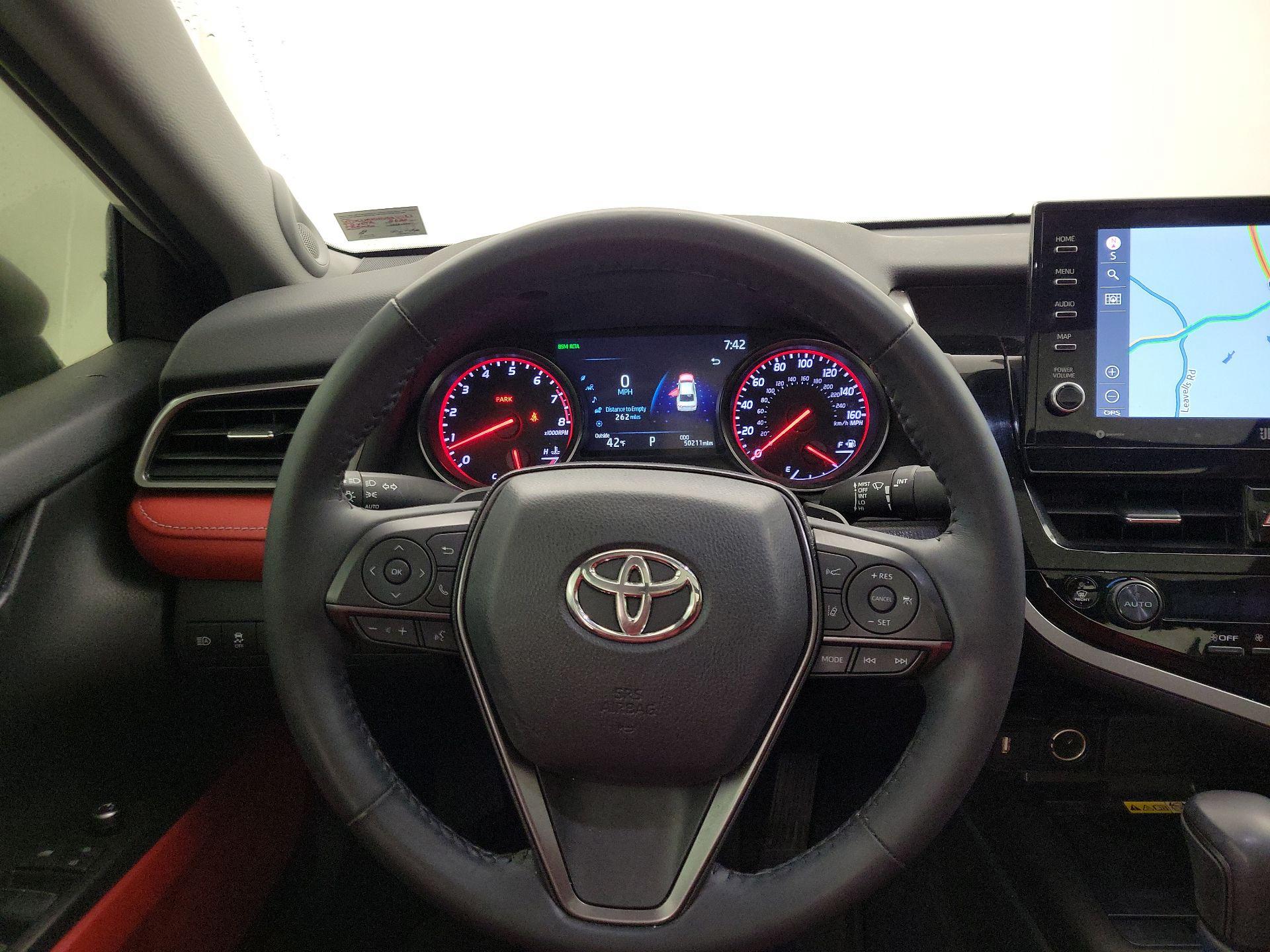 Thumbnail: 2022 Toyota Camry - 10