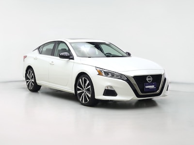 White 2021 Nissan Altima SR
