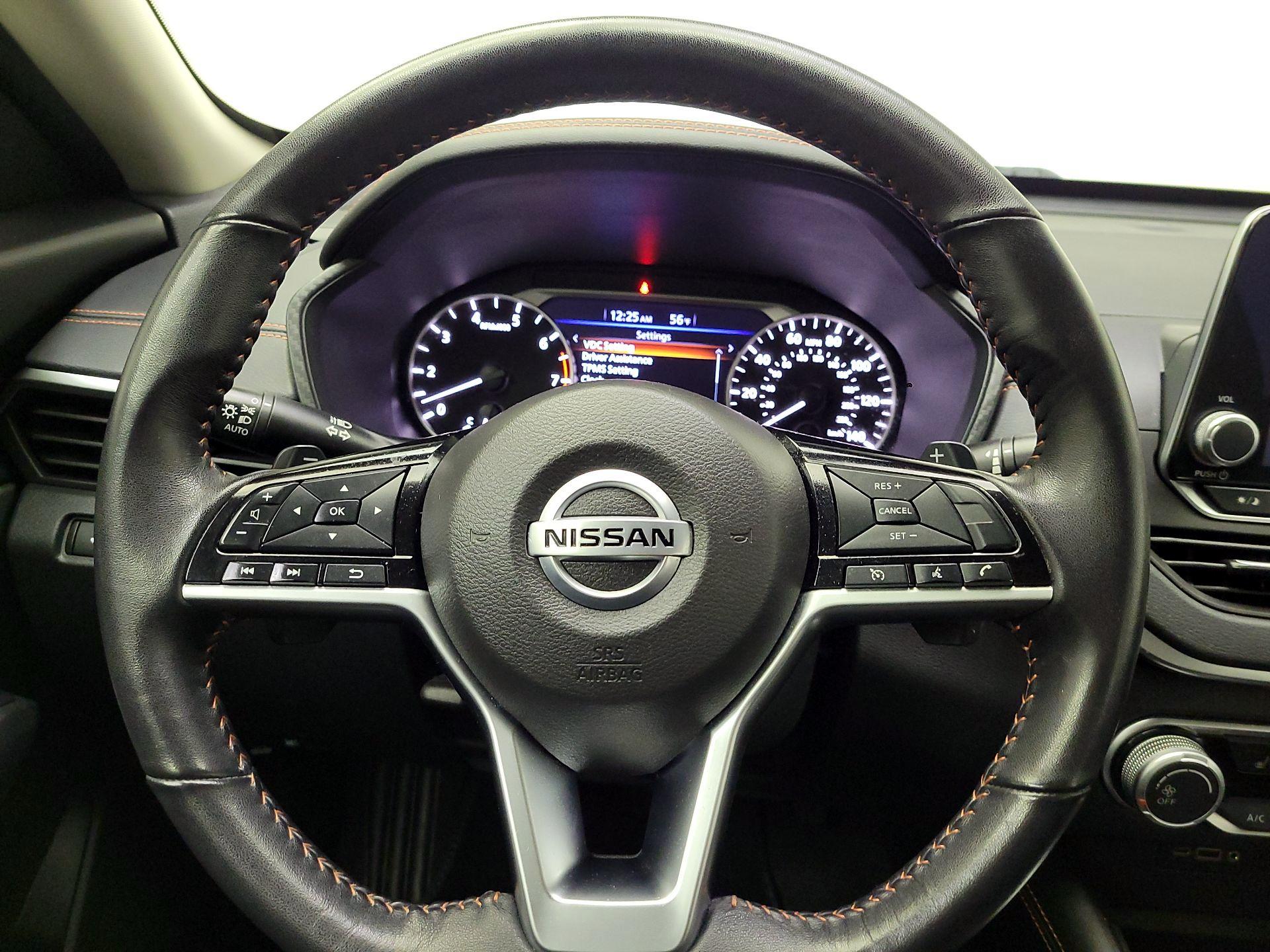 Thumbnail: 2021 Nissan Altima - 10