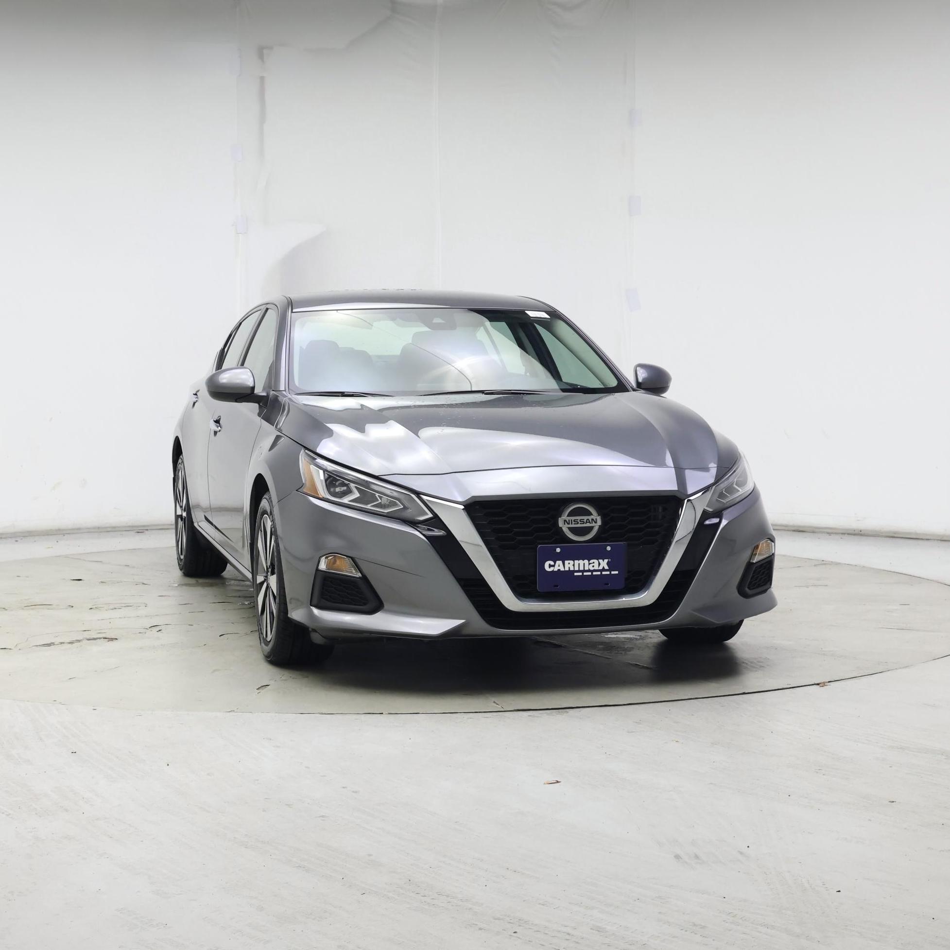 Thumbnail: 2022 Nissan Altima - 5