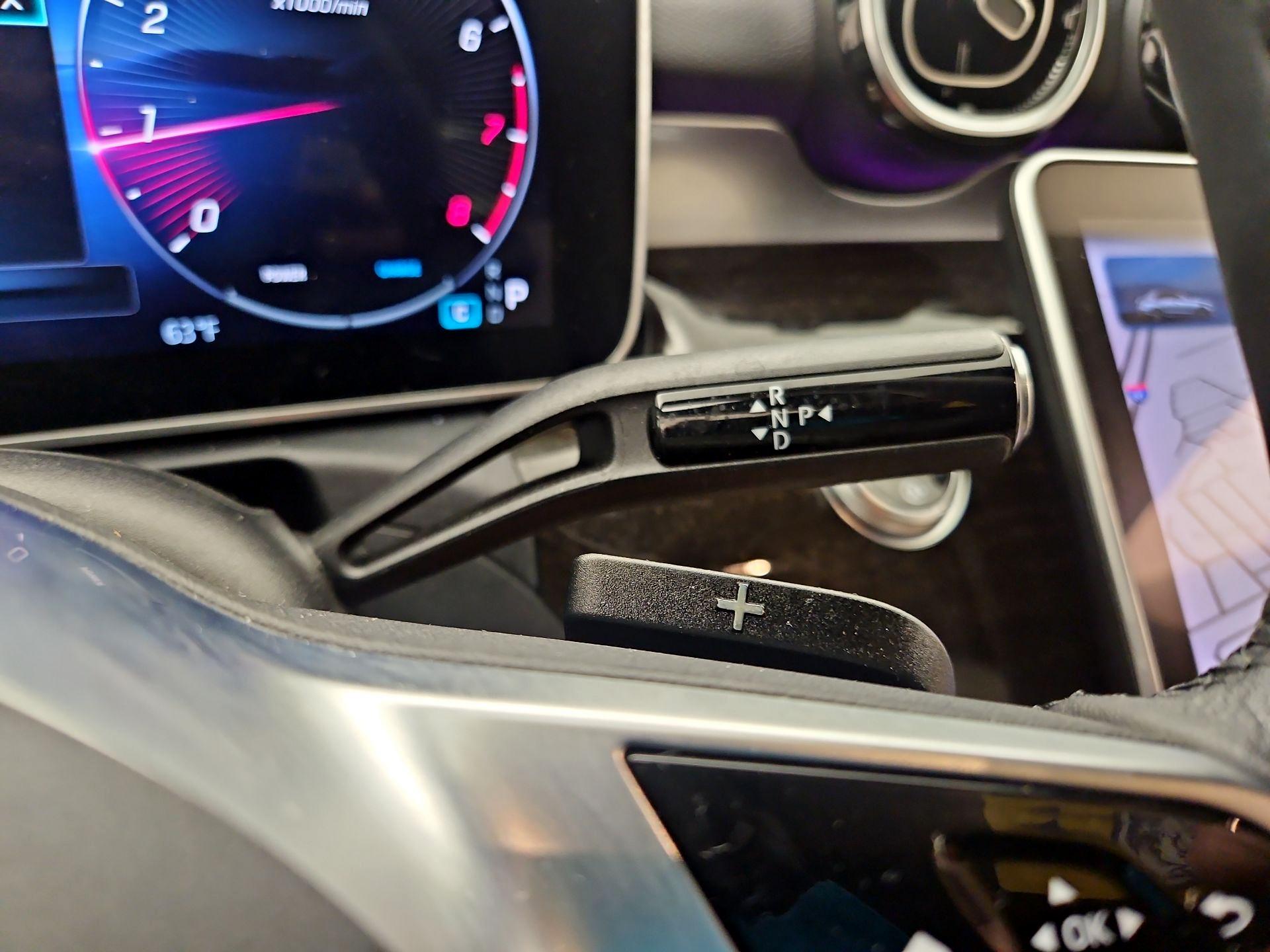 Thumbnail: 2023 Mercedes-Benz C-Class - 17