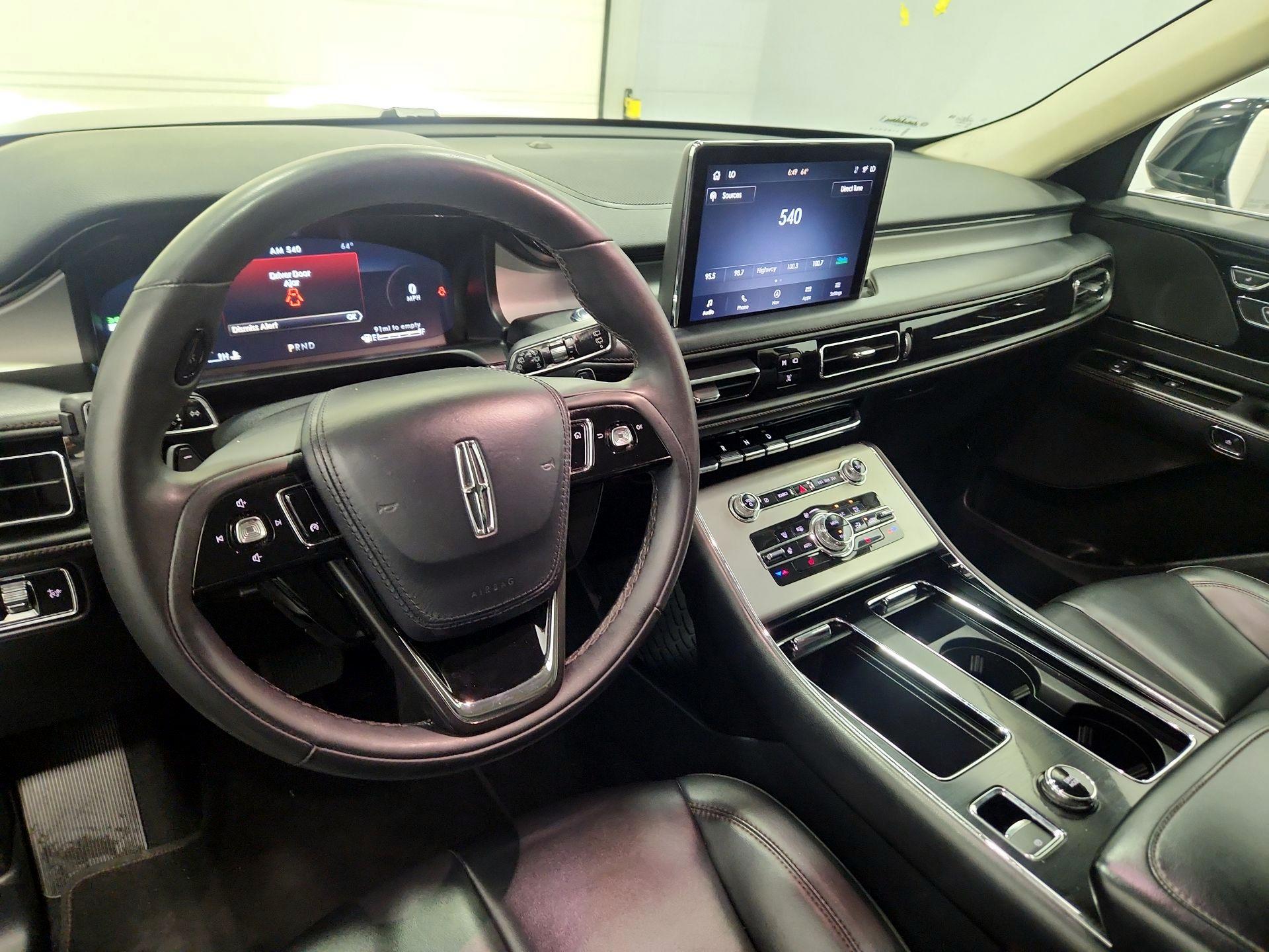 Thumbnail: 2022 Lincoln Aviator - 9