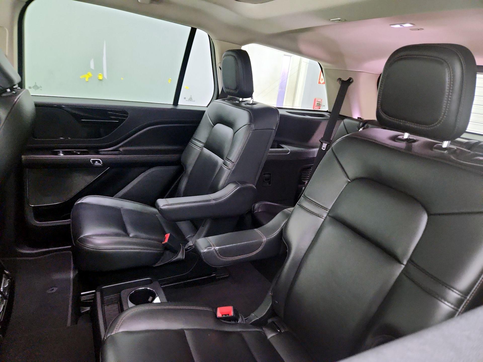 Thumbnail: 2022 Lincoln Aviator - 18