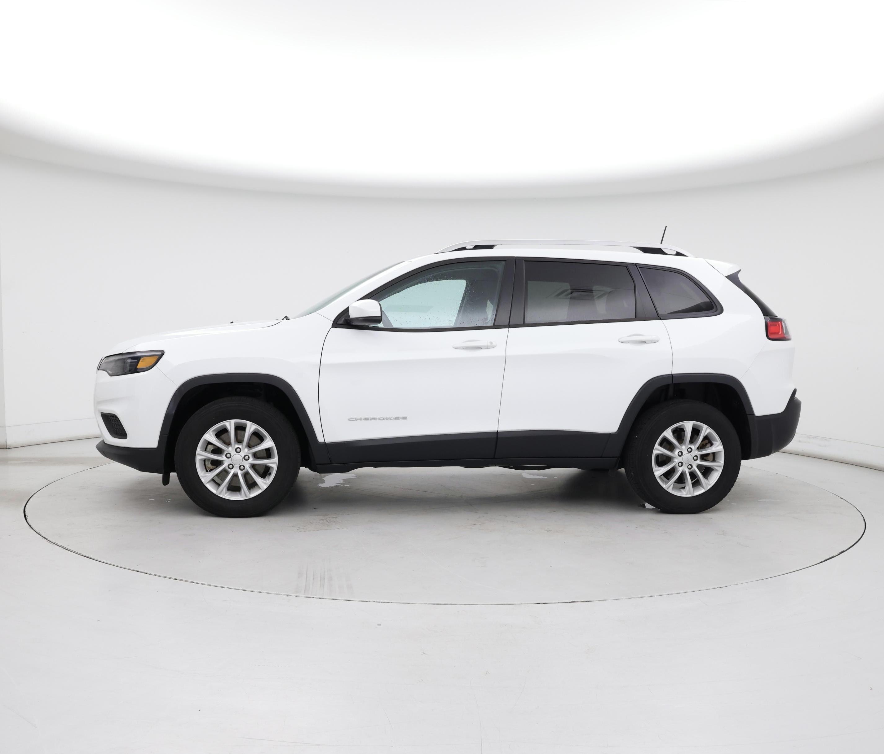 Thumbnail: 2021 Jeep Cherokee - 3