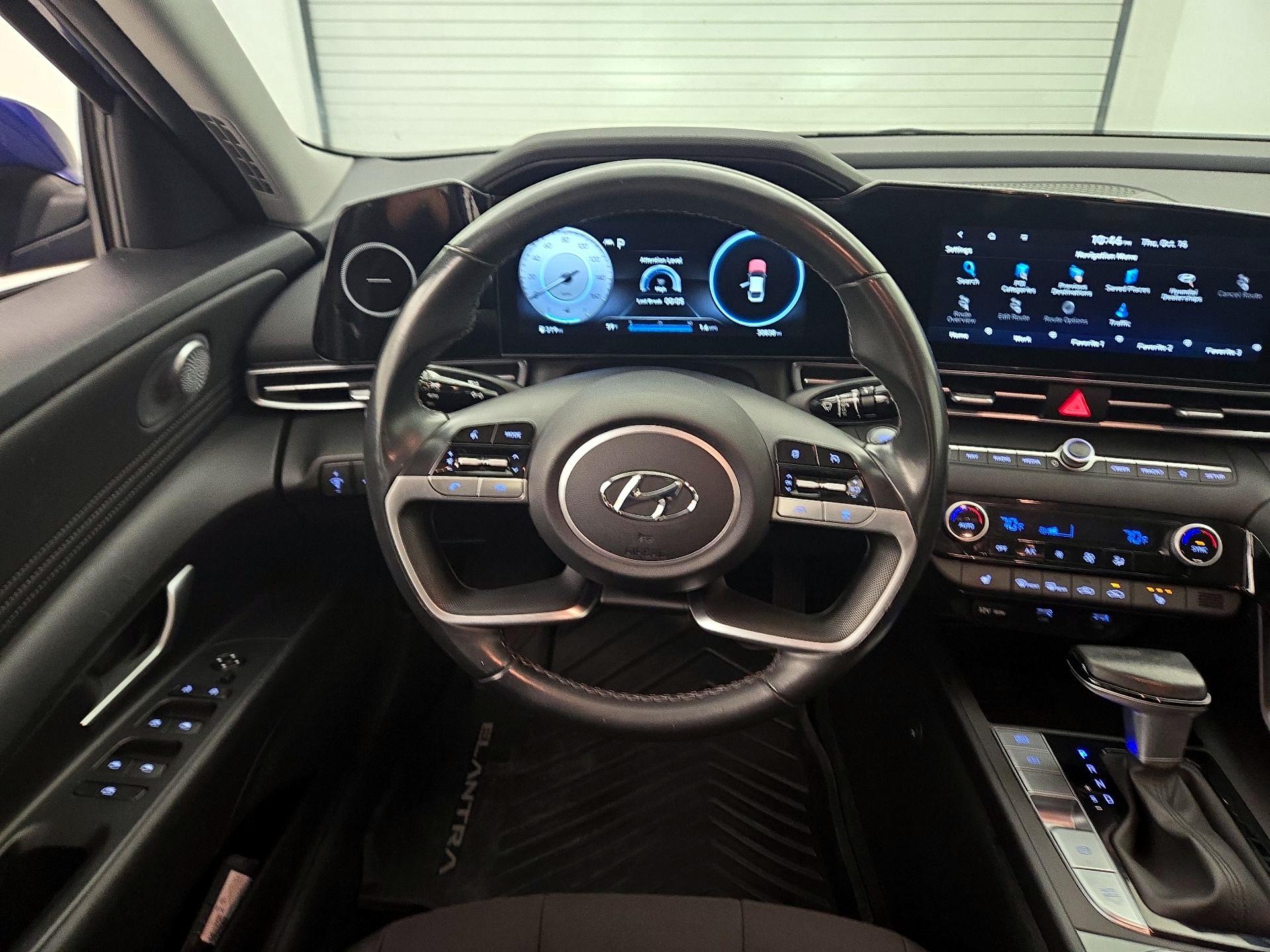 Thumbnail: 2023 Hyundai Elantra - 10