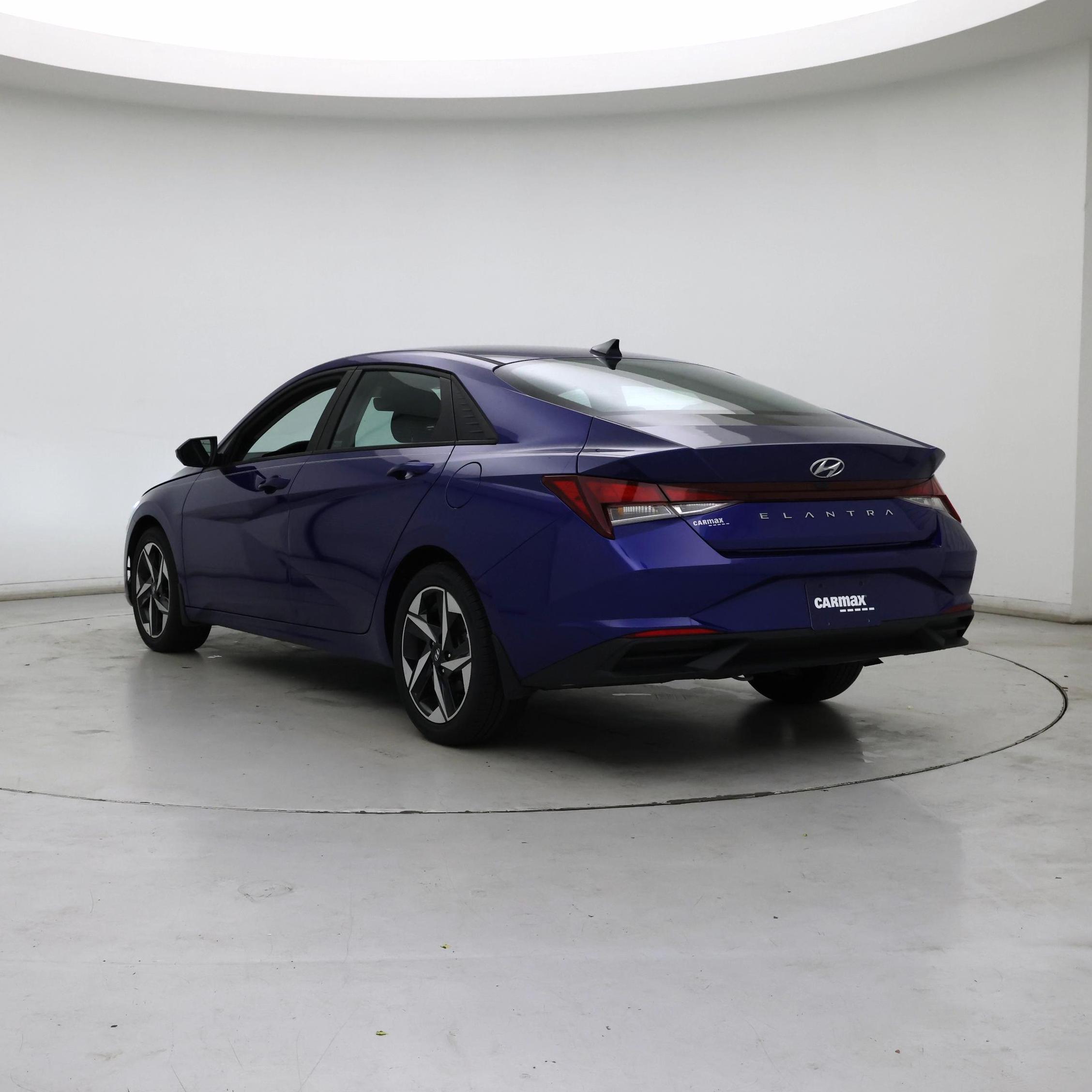 Thumbnail: 2023 Hyundai Elantra - 2