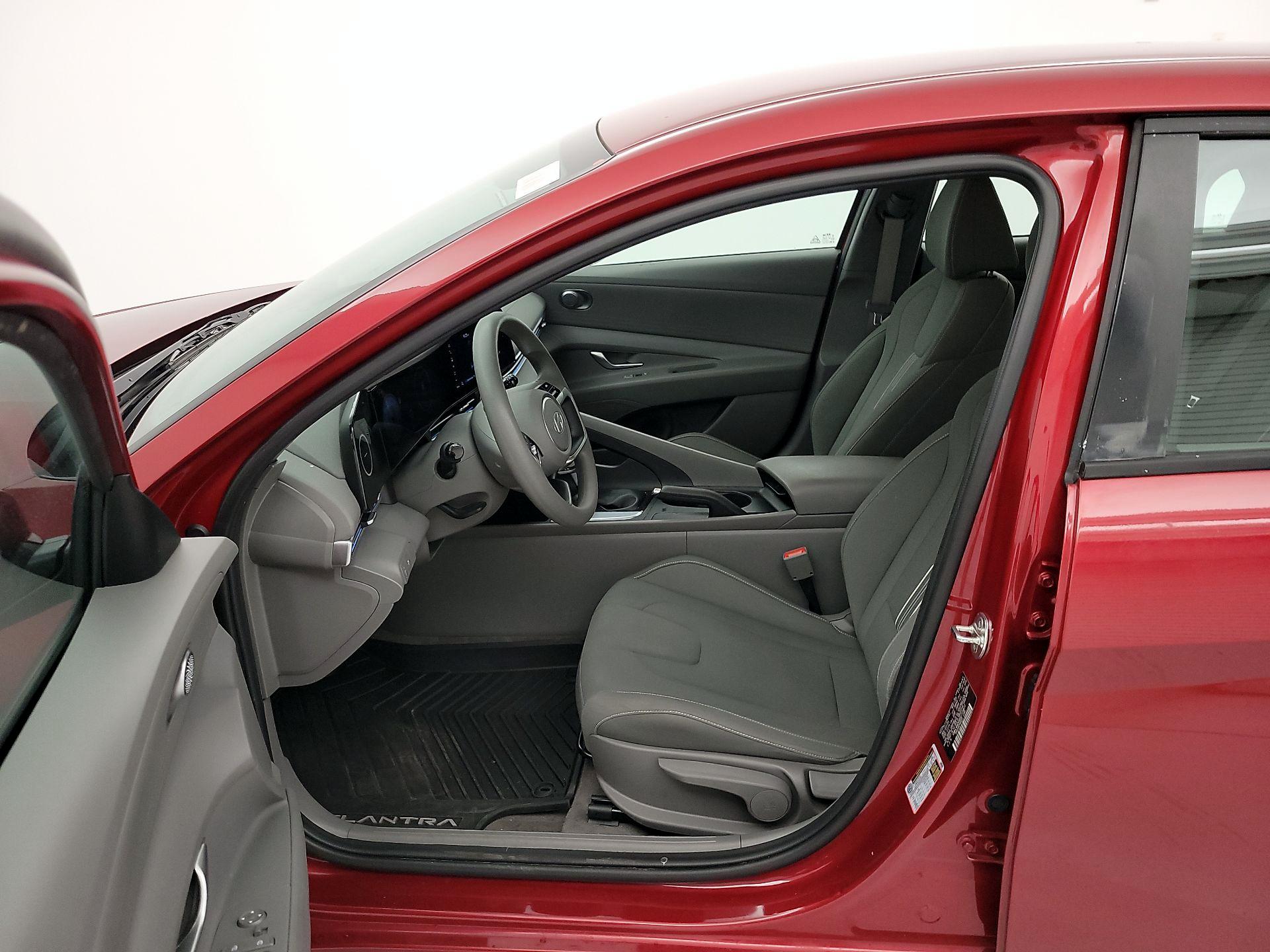 Thumbnail: 2024 Hyundai Elantra - 11