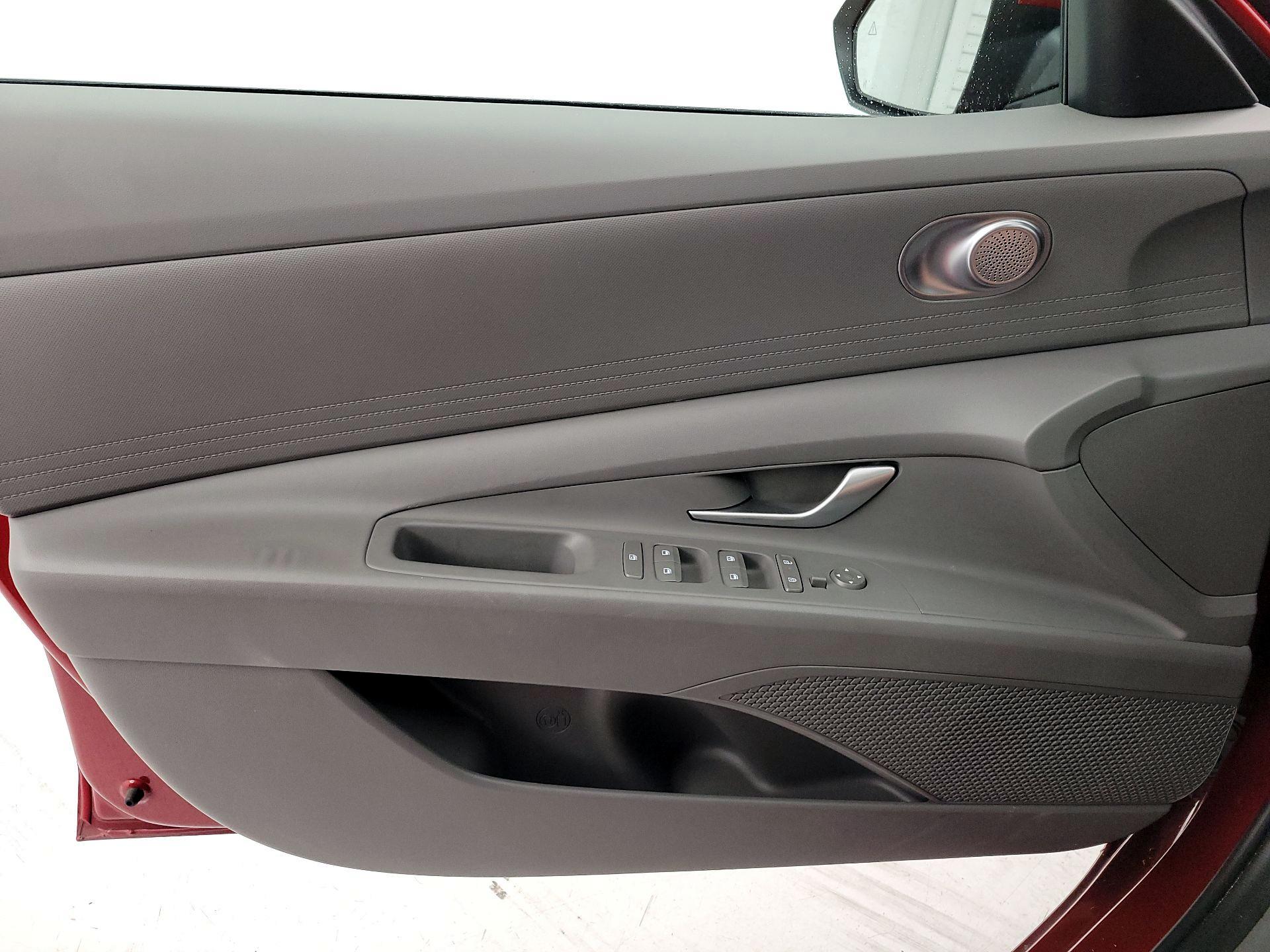 Thumbnail: 2024 Hyundai Elantra - 12