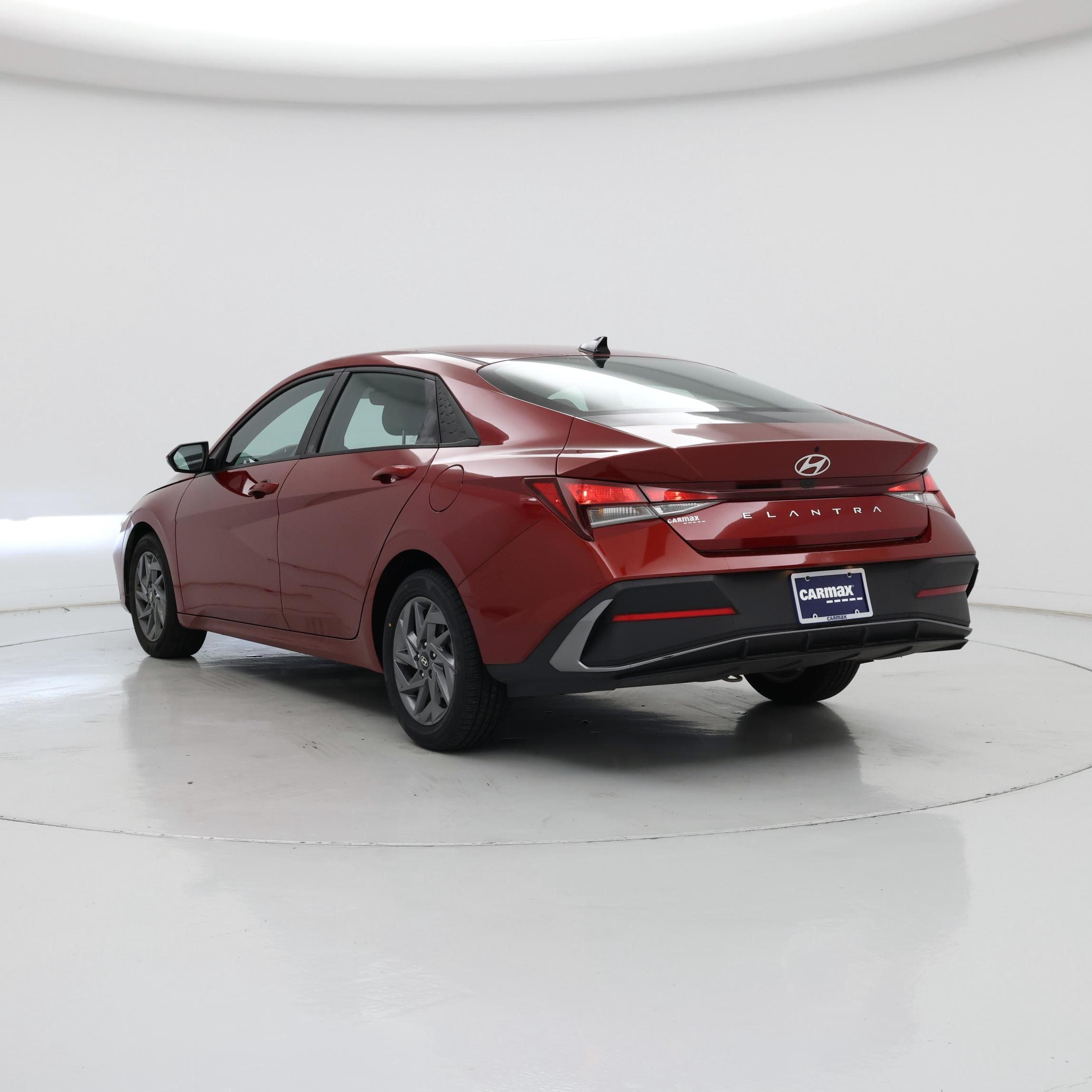 Thumbnail: 2024 Hyundai Elantra - 2