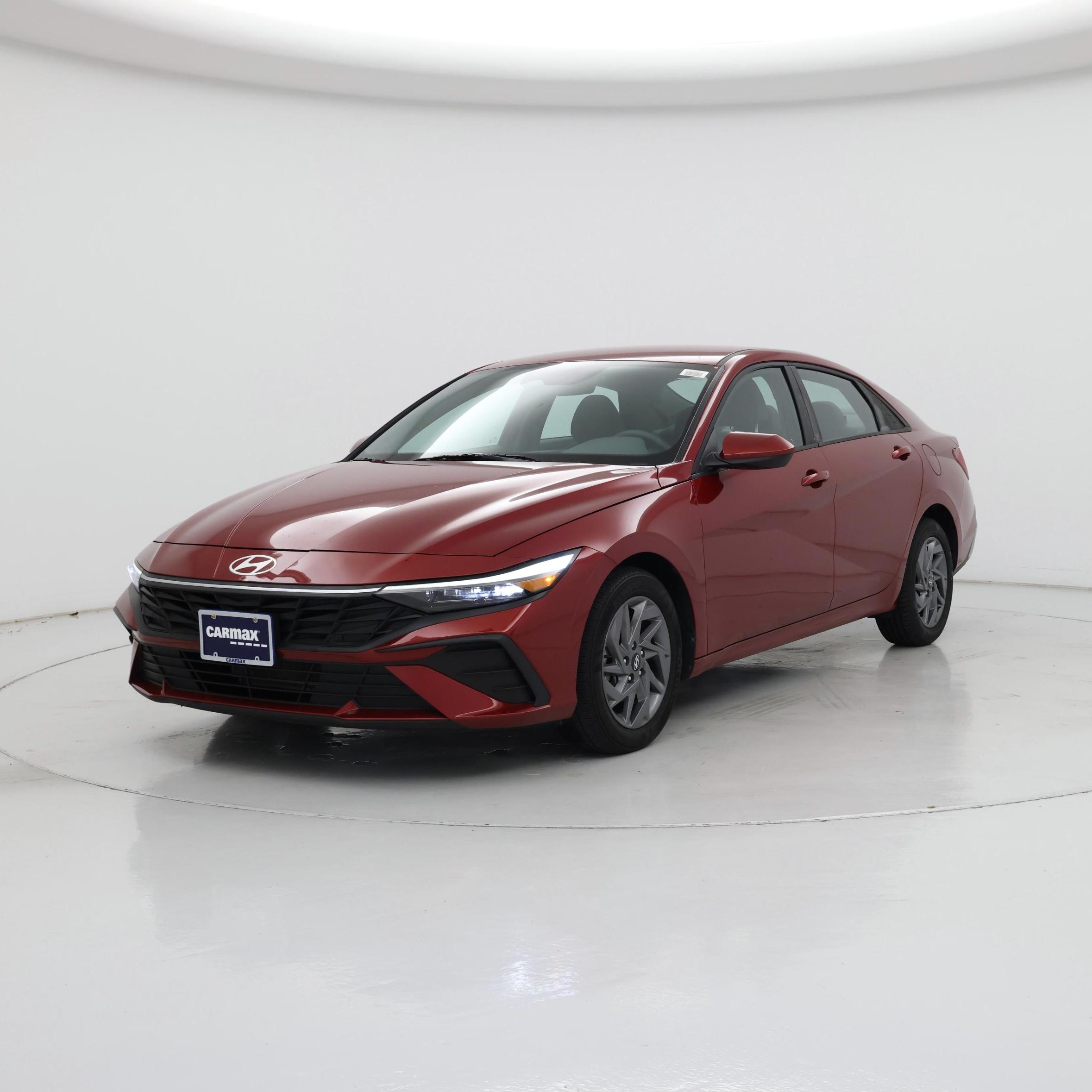 Thumbnail: 2024 Hyundai Elantra - 4