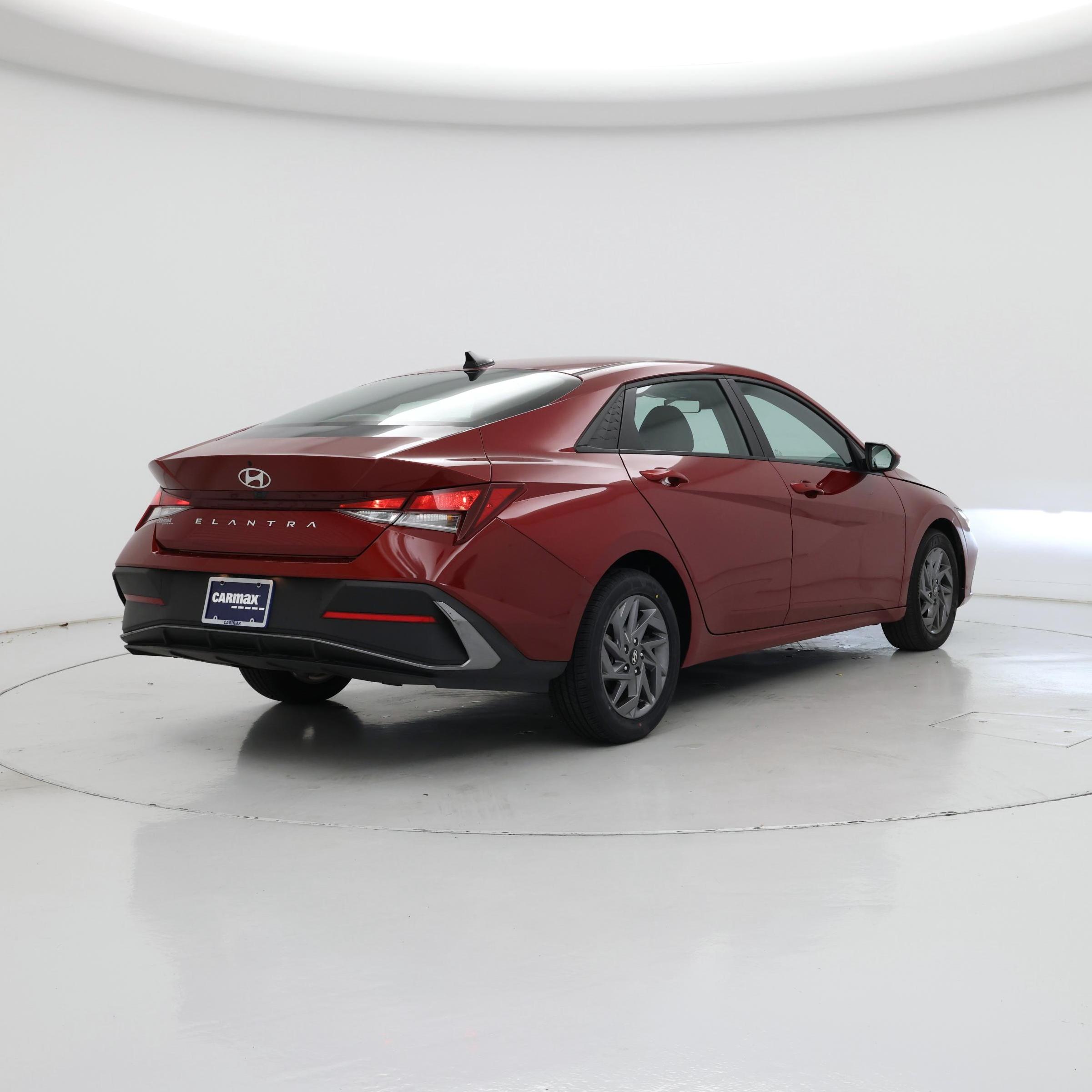 Thumbnail: 2024 Hyundai Elantra - 8