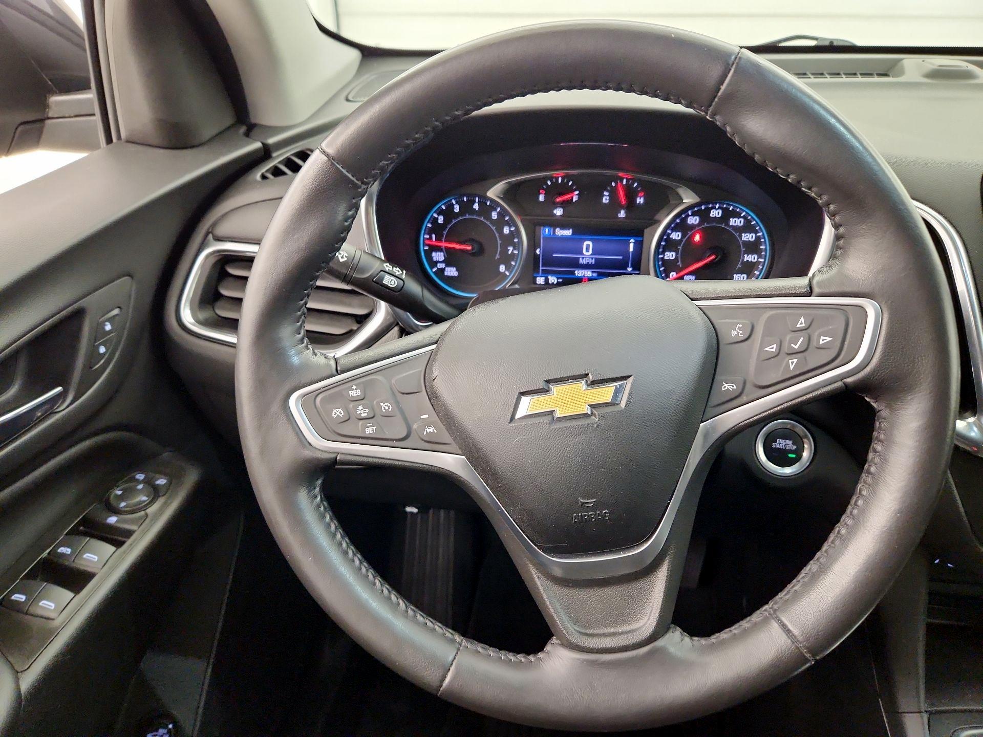 Thumbnail: 2022 Chevrolet Equinox - 10