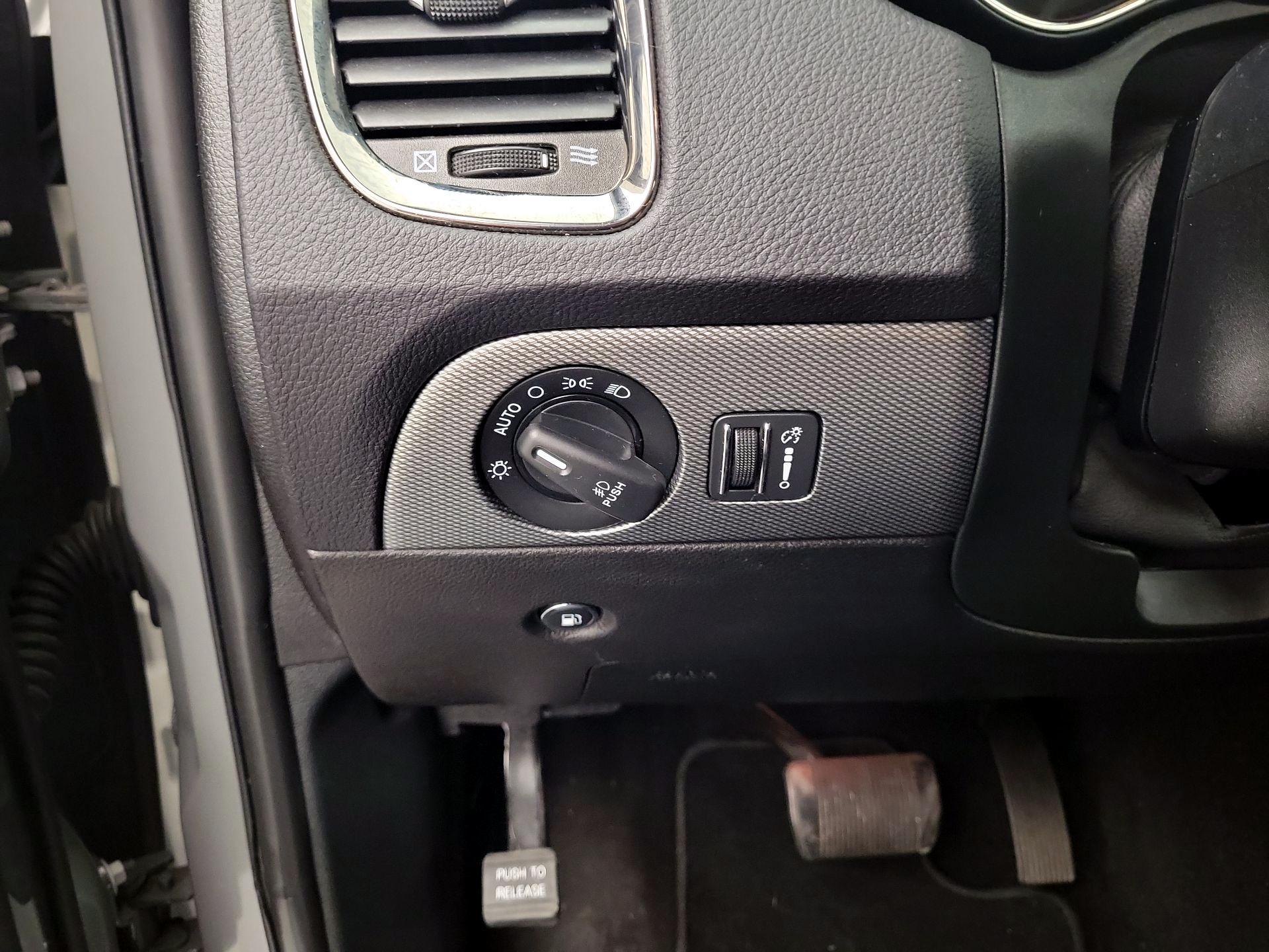 Thumbnail: 2020 Dodge Durango - 13