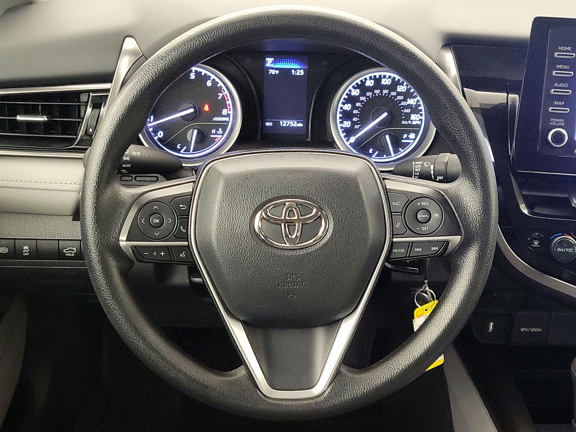 Thumbnail: 2022 Toyota Camry - 10