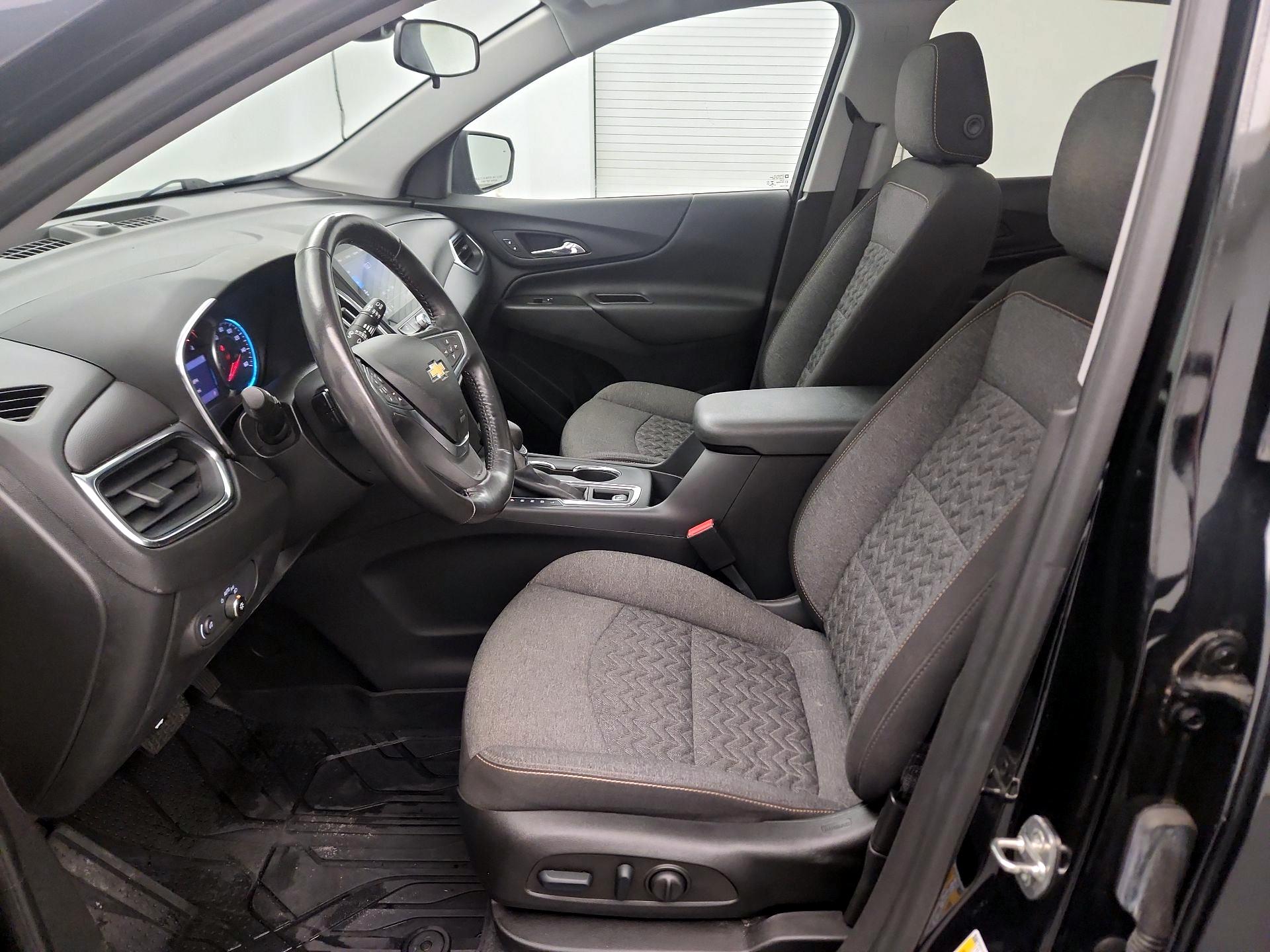 Thumbnail: 2022 Chevrolet Equinox - 11