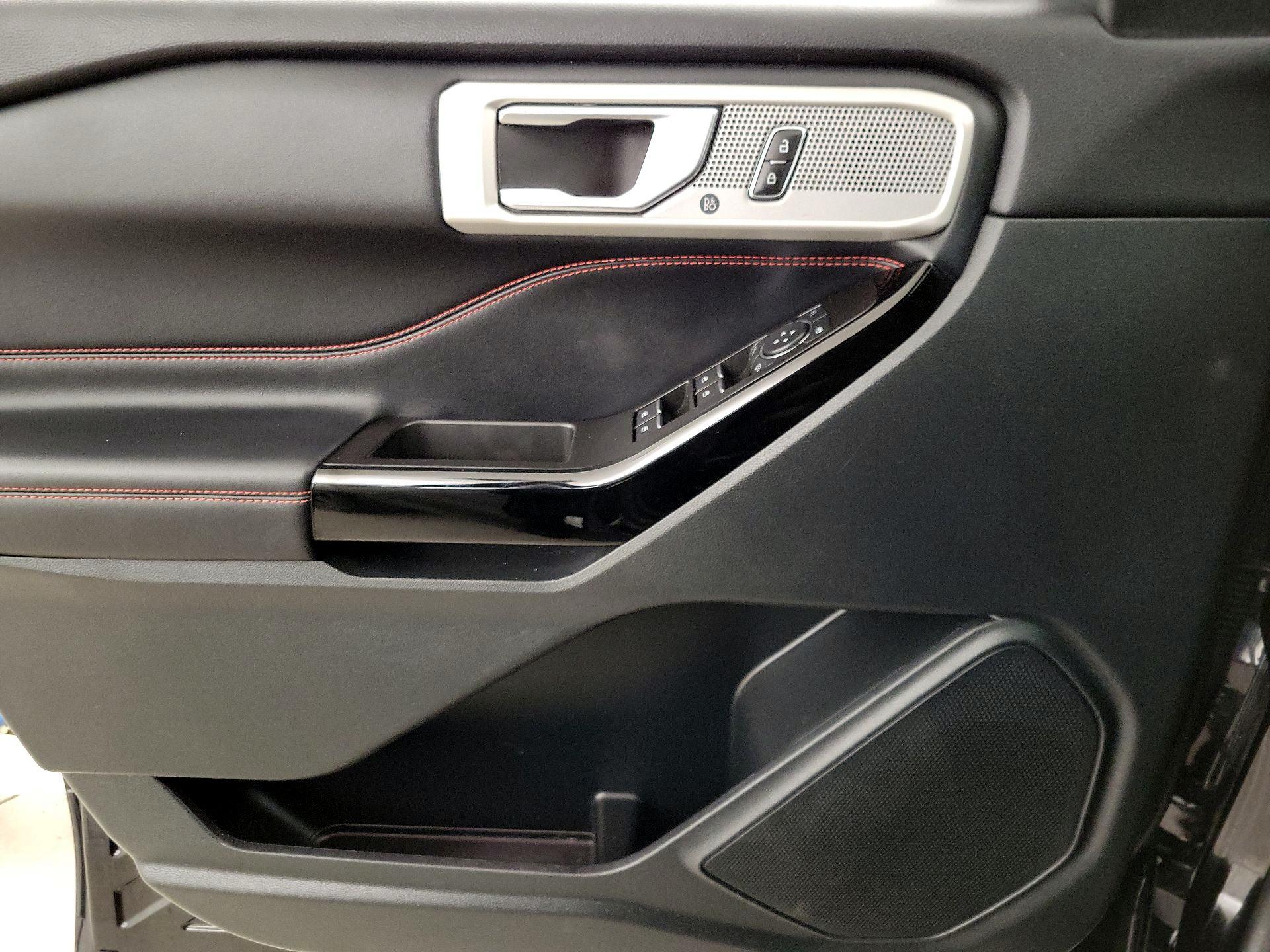 Thumbnail: 2022 Ford Explorer - 12