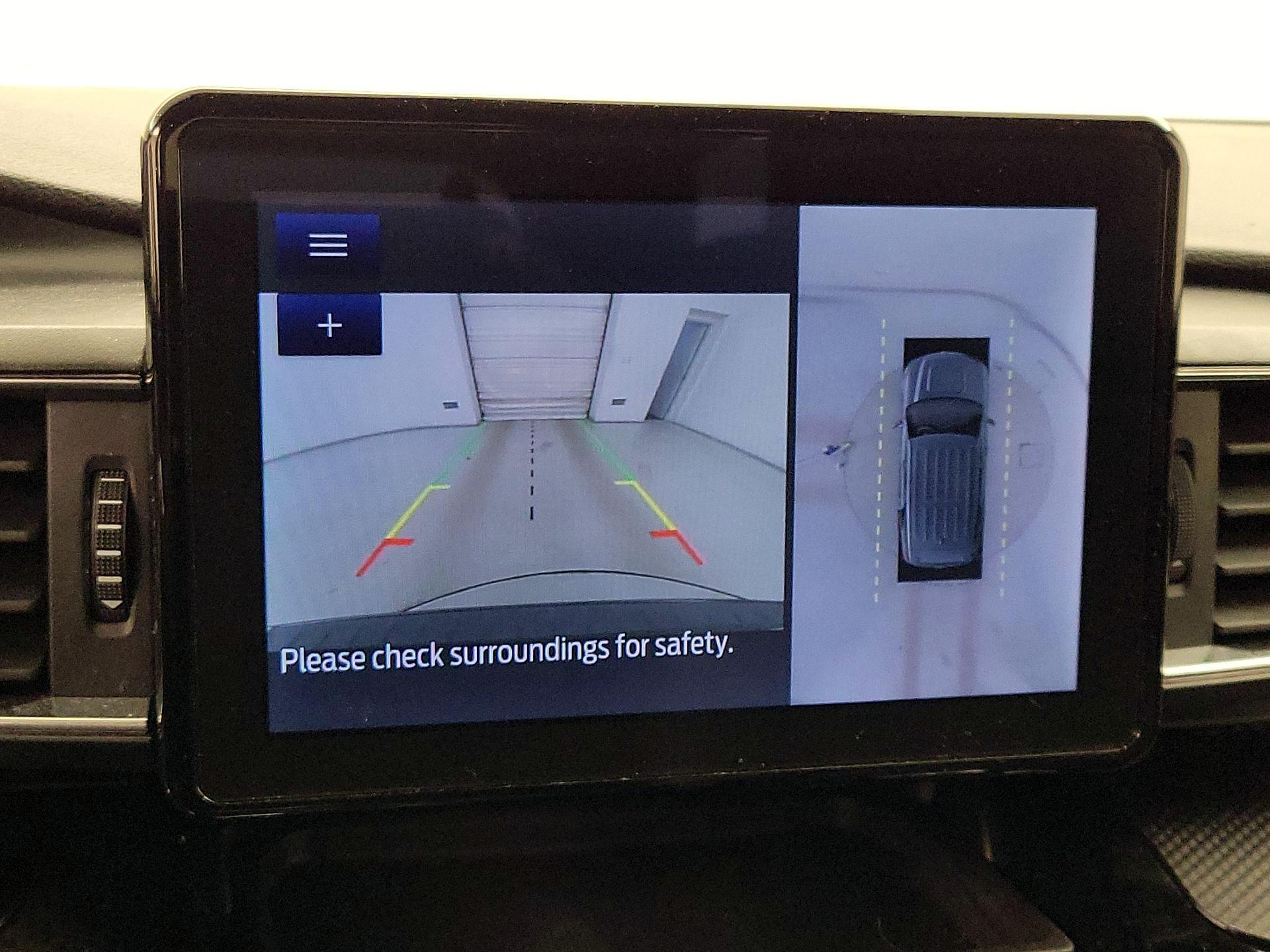 Thumbnail: 2022 Ford Explorer - 15