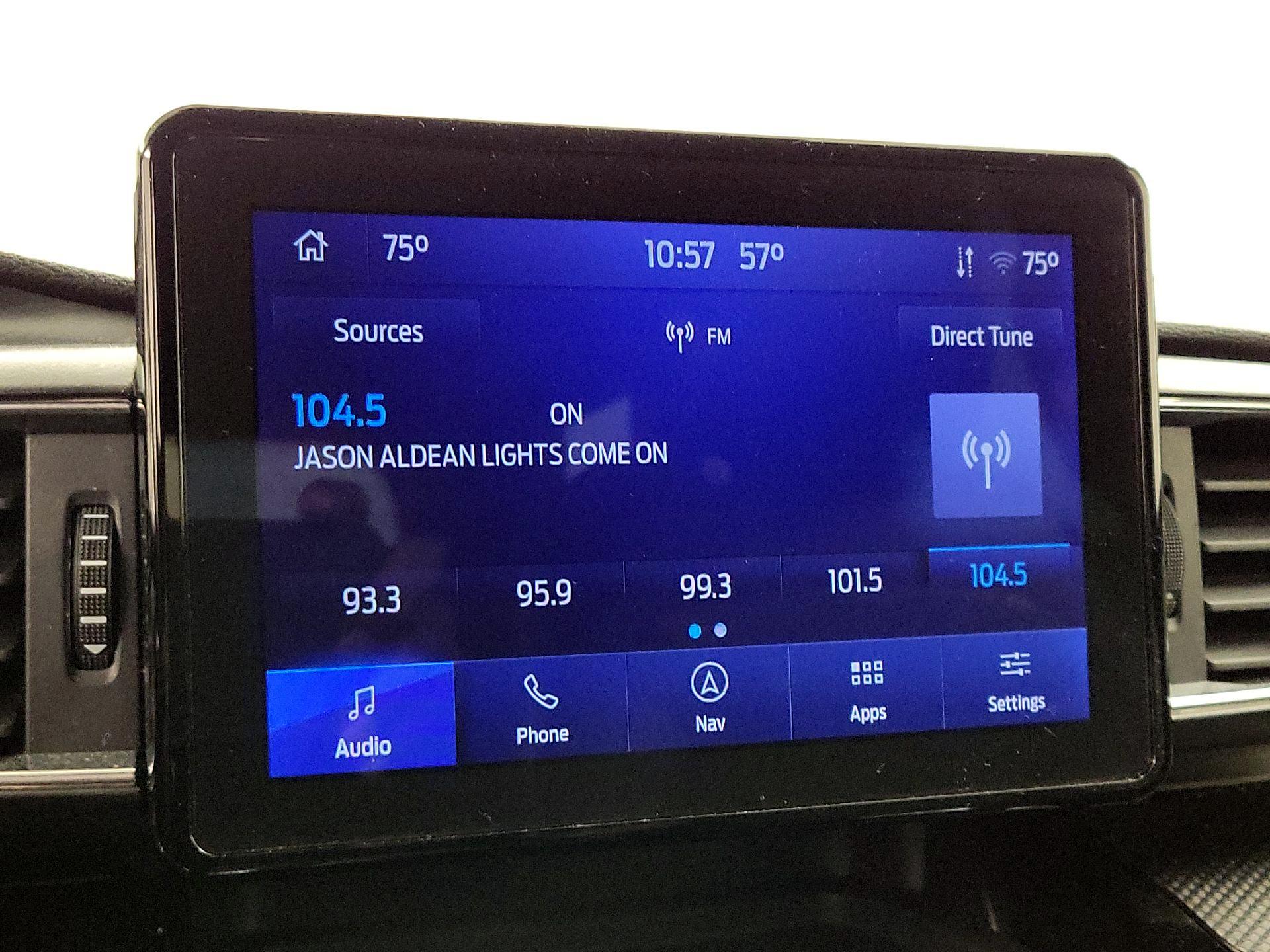 Thumbnail: 2022 Ford Explorer - 16