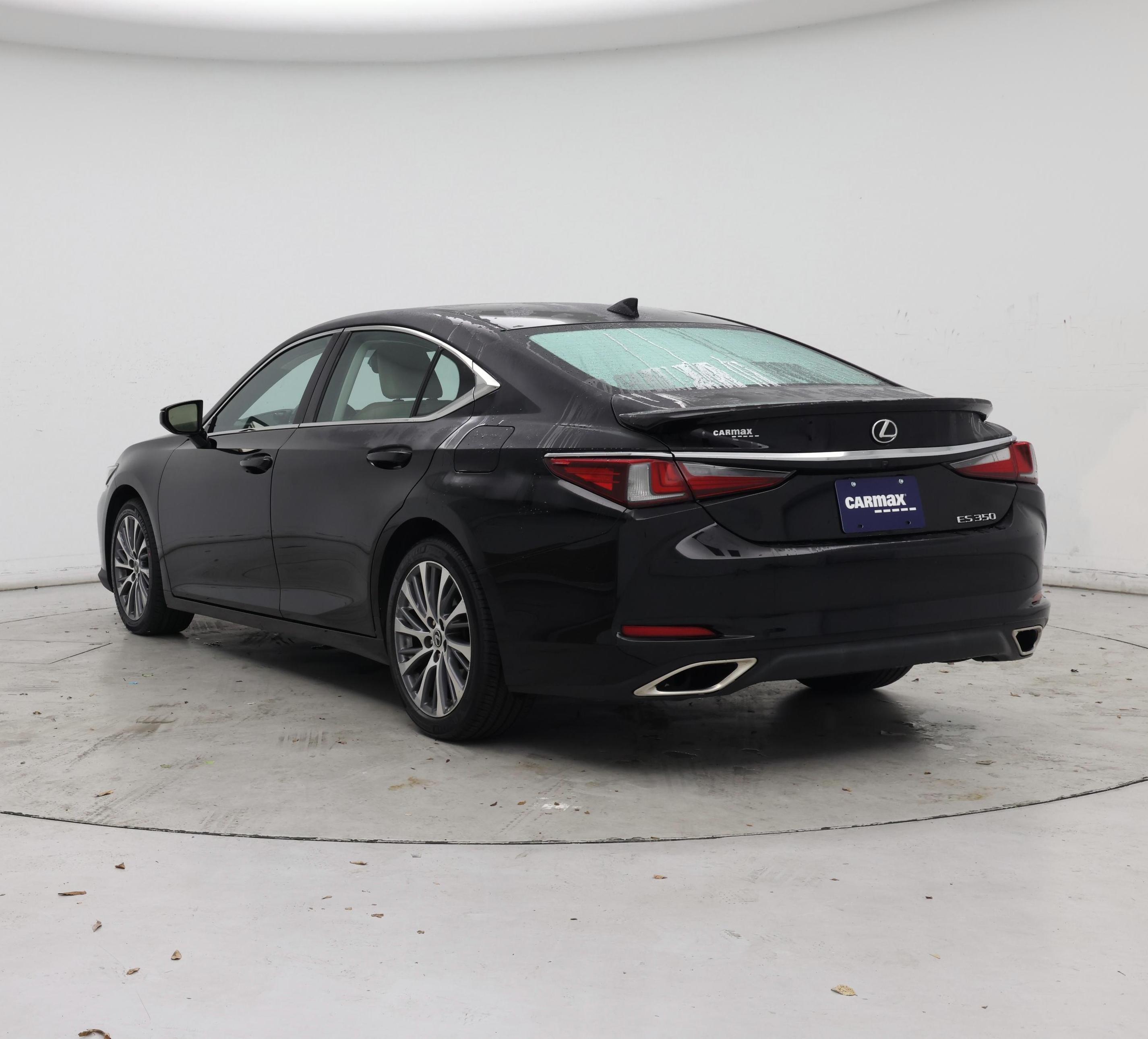 Thumbnail: 2021 Lexus ES - 2