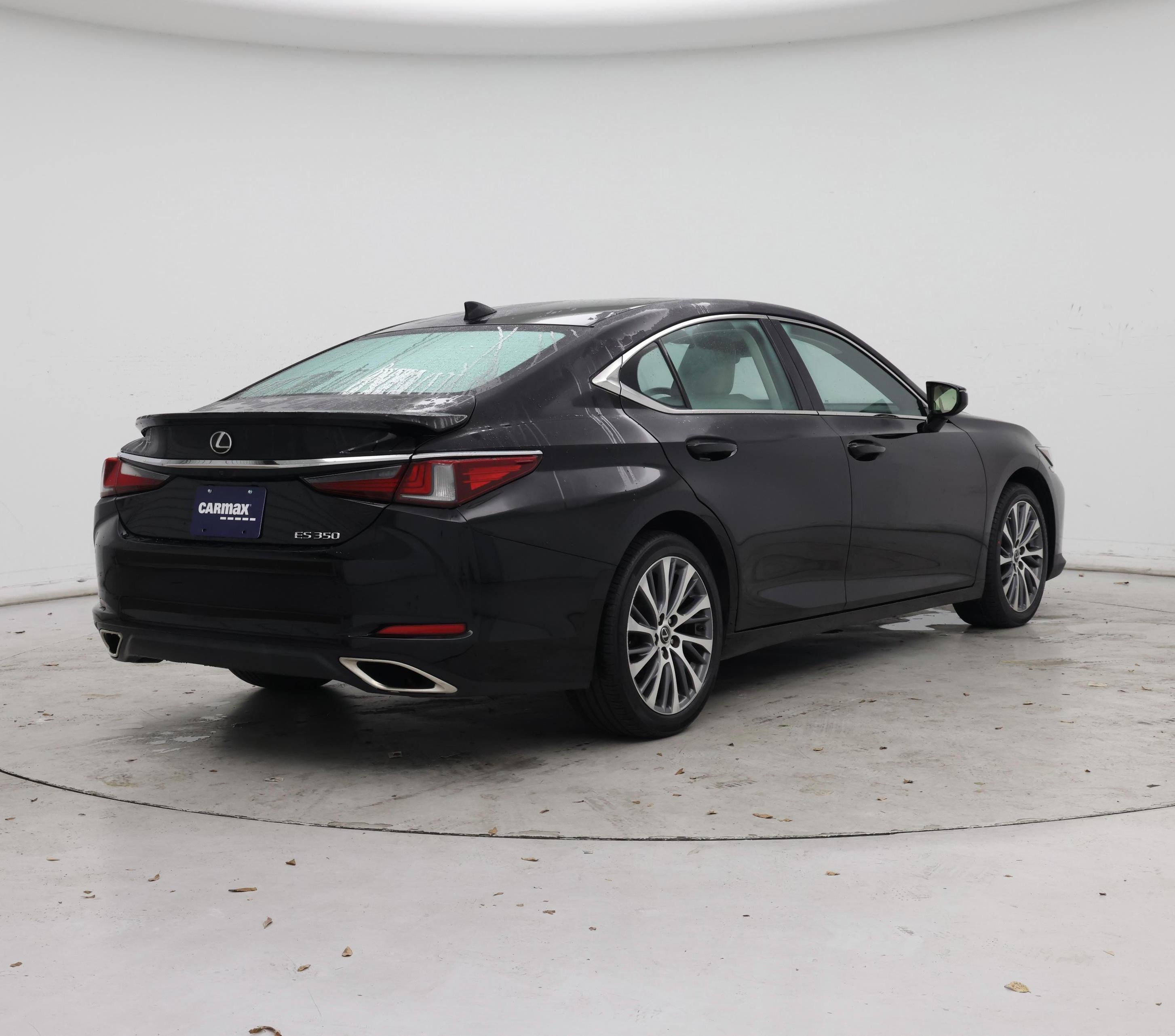 Thumbnail: 2021 Lexus ES - 8