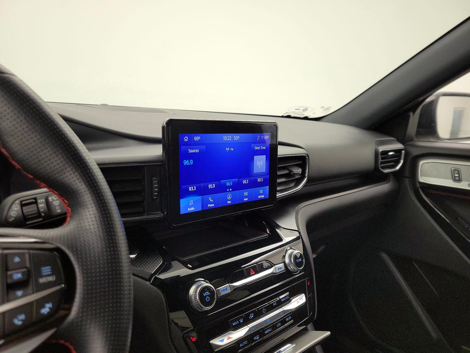 Thumbnail: 2022 Ford Explorer - 16