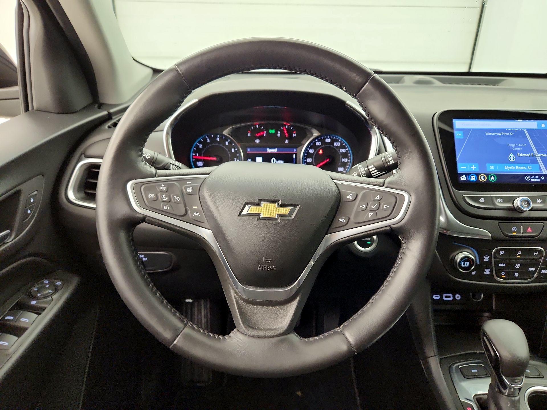 Thumbnail: 2022 Chevrolet Equinox - 10