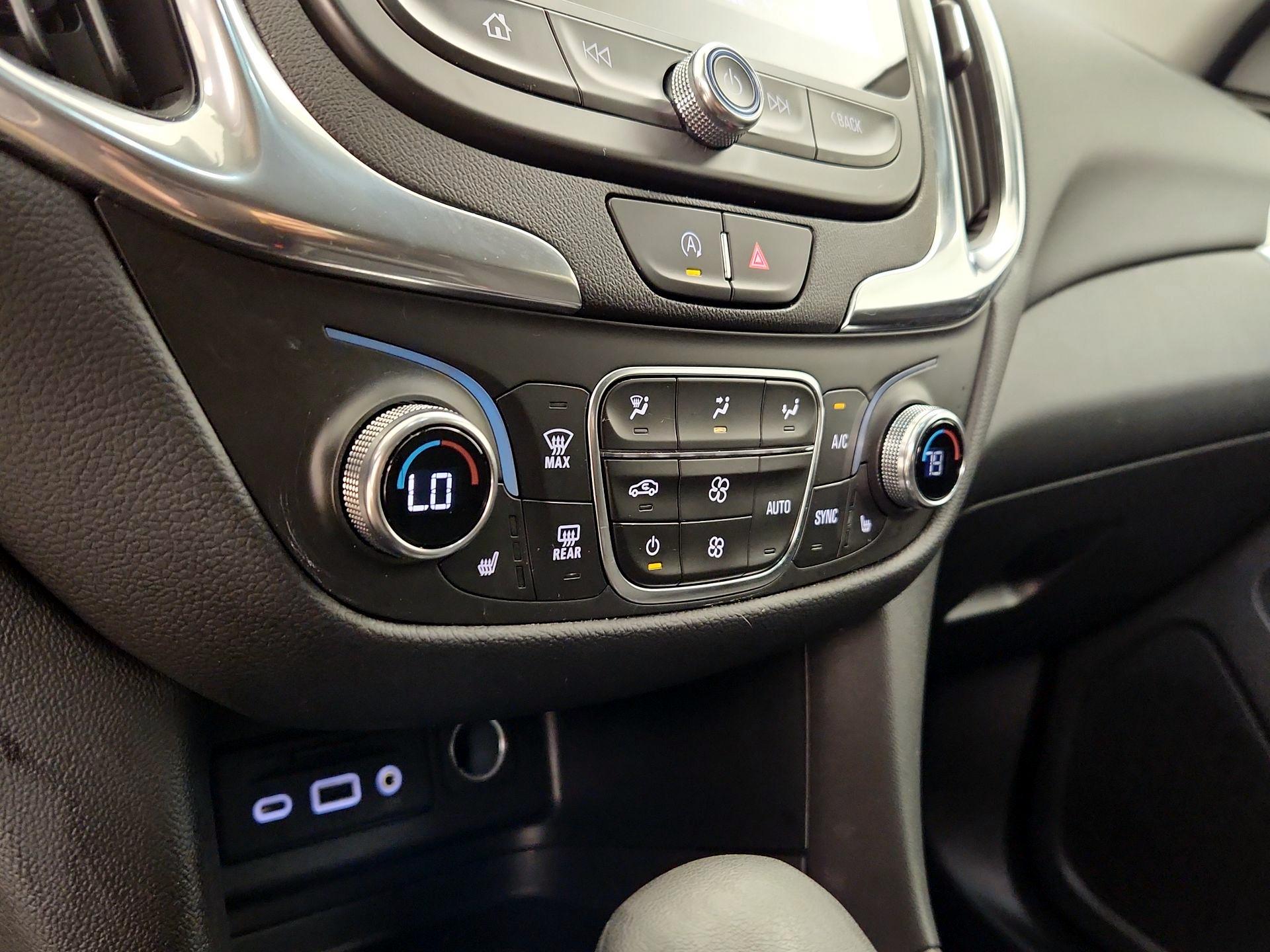 Thumbnail: 2022 Chevrolet Equinox - 17